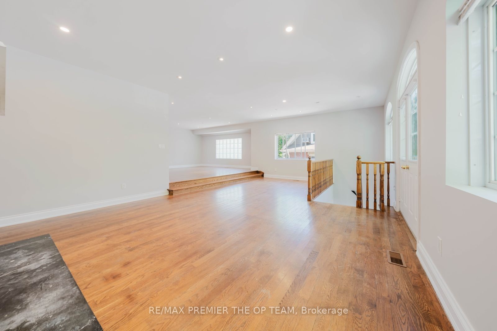 Unit Upper - 7930 Kipling Avenue, Vaughan 3