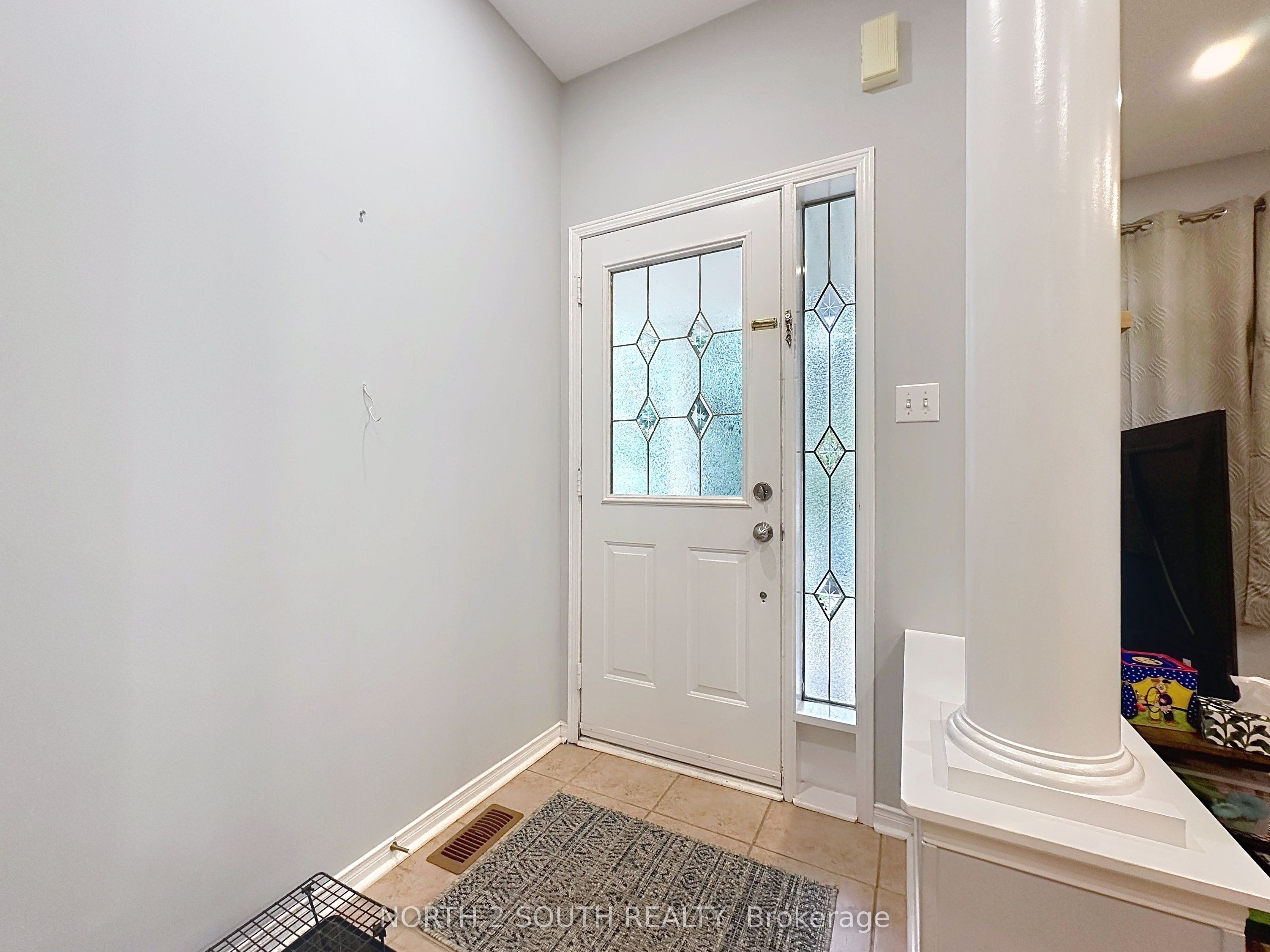 5 Bellagio Crescent, Vaughan 2