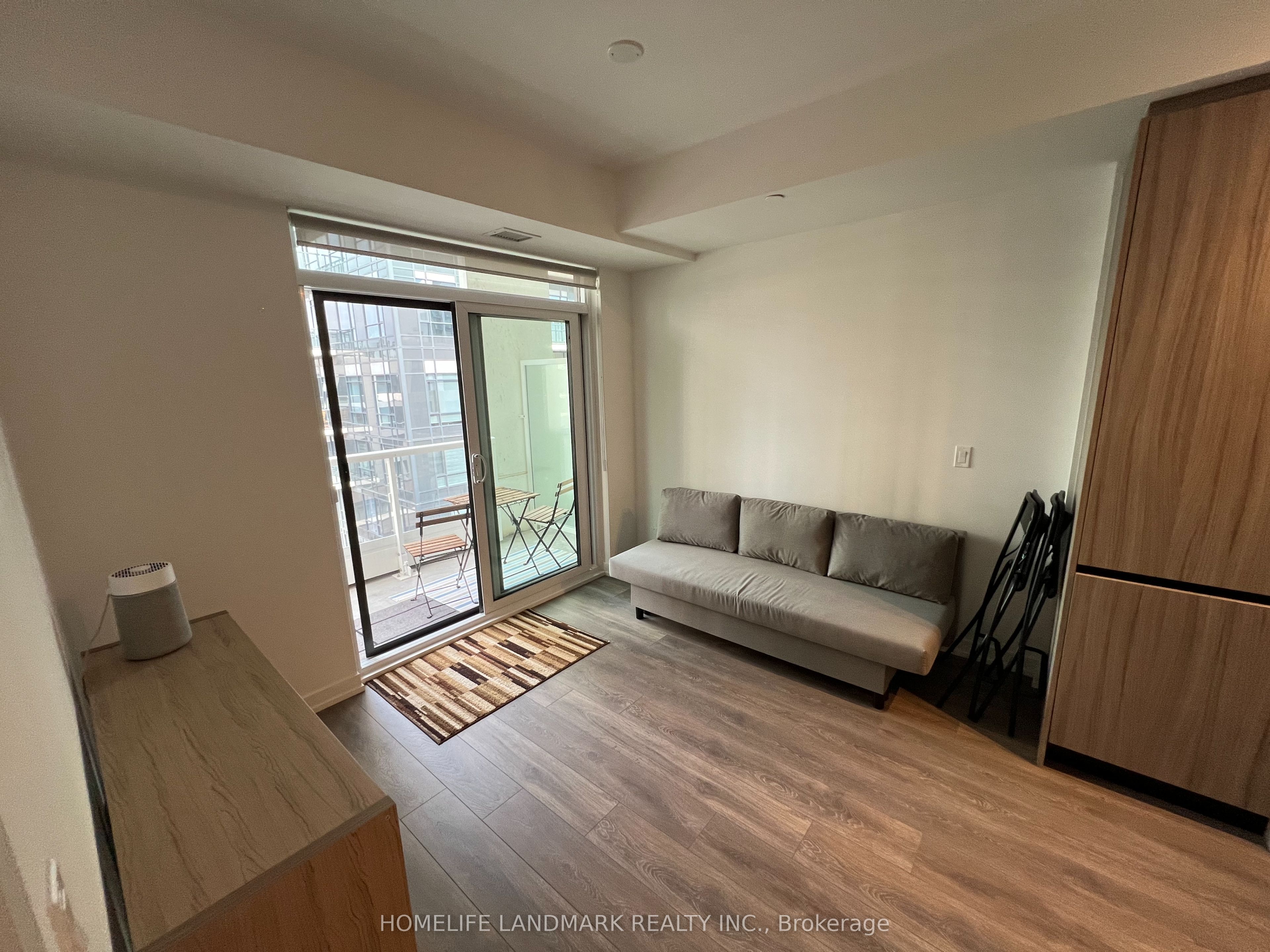 Unit D617 - 8 Beverley Glen Boulevard, Vaughan 4