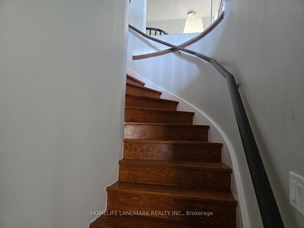 Unit 2 - 22 Centre Street, Aurora 4