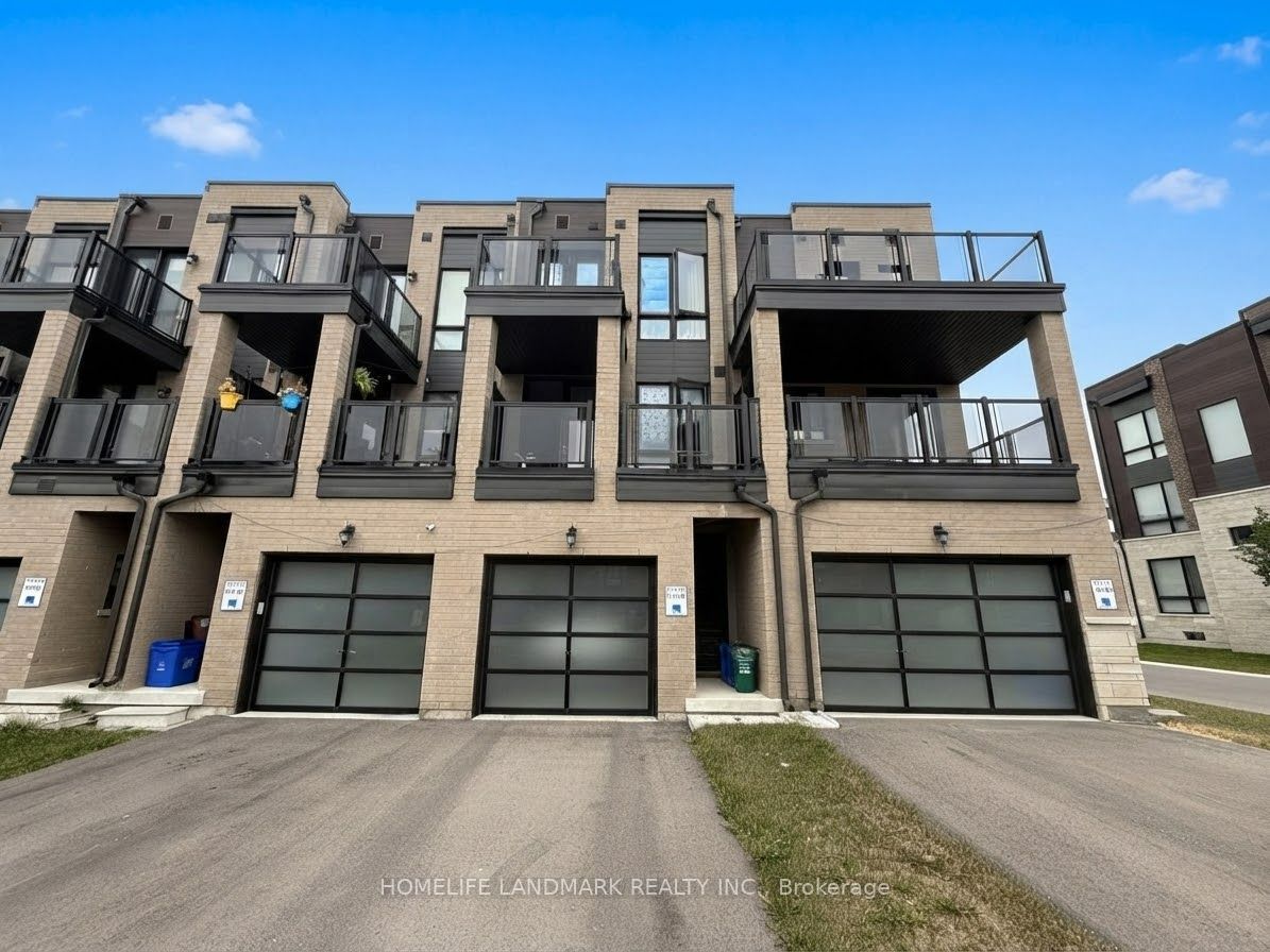 94 Stauffer Crescent, Markham 3