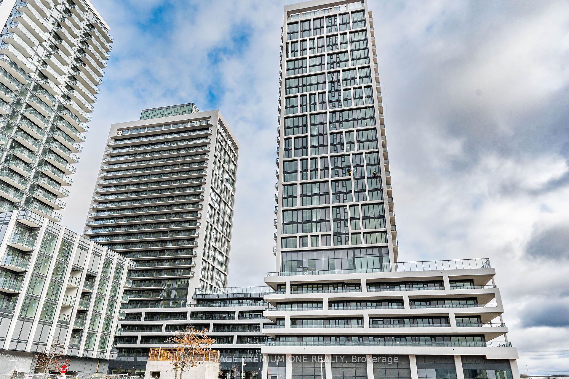 Unit 604 - 8960 Jane Street, Vaughan 2