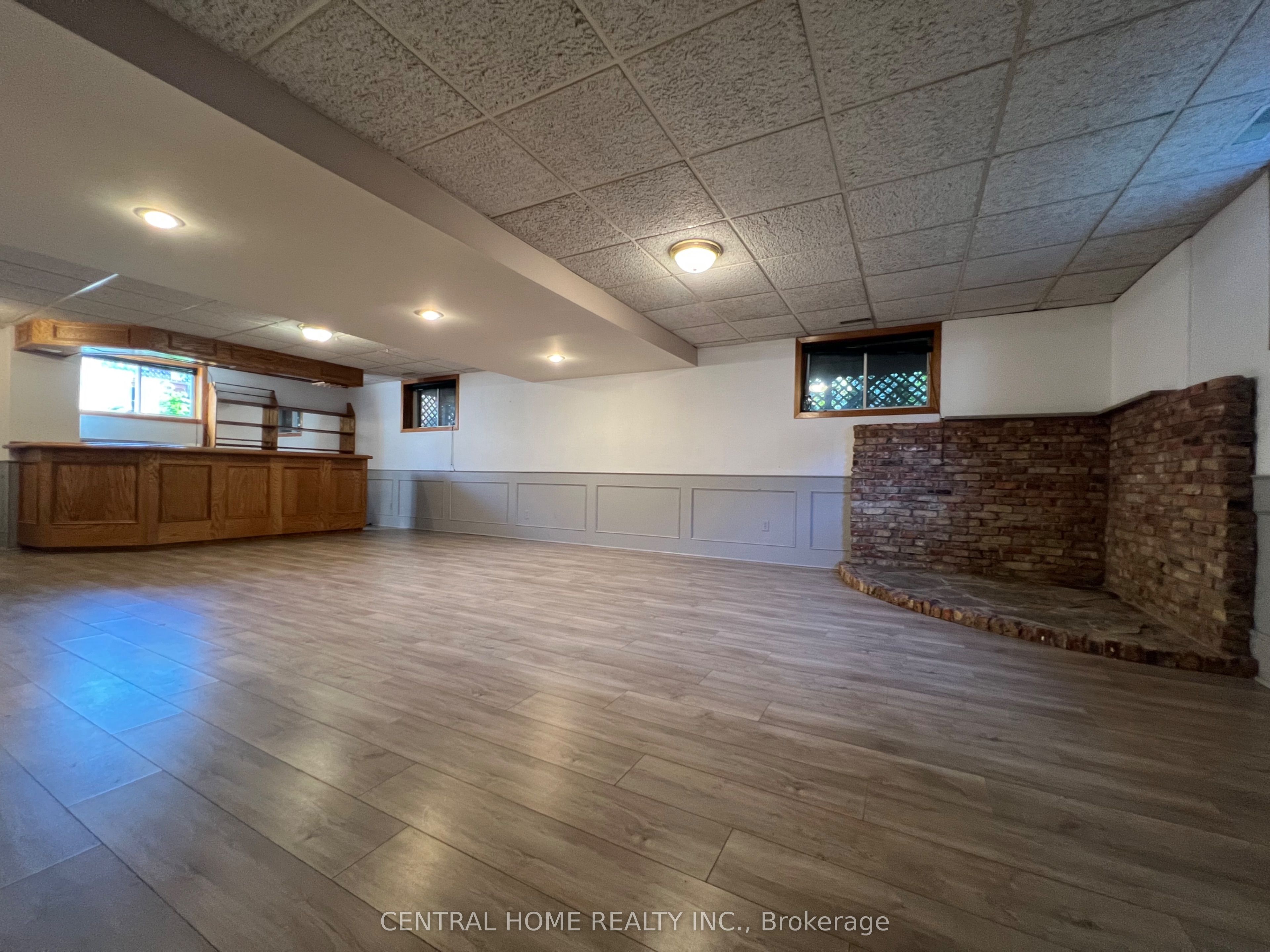 Unit Lower - 299 Lakeview Boulevard, Georgina 3