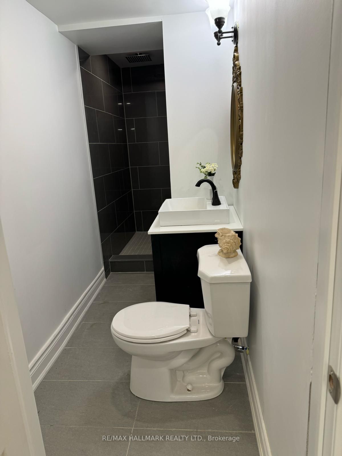 Unit Room 2 - 248 Crossland Gate, Newmarket 4