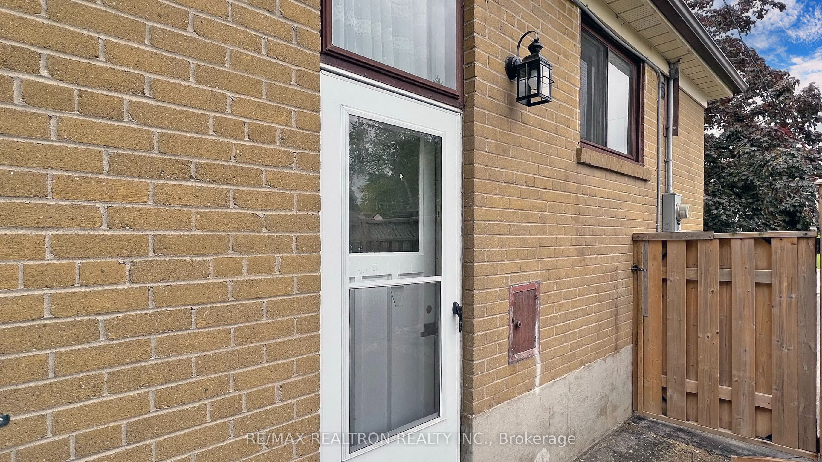 Unit 1Bed BSMNT - 265 Browndale Crescent, Richmond Hill 2