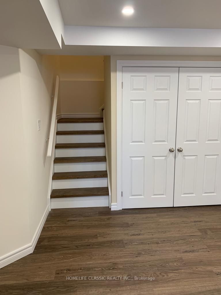 Unit Basement - 18 Elderslie Crescent, Vaughan 4