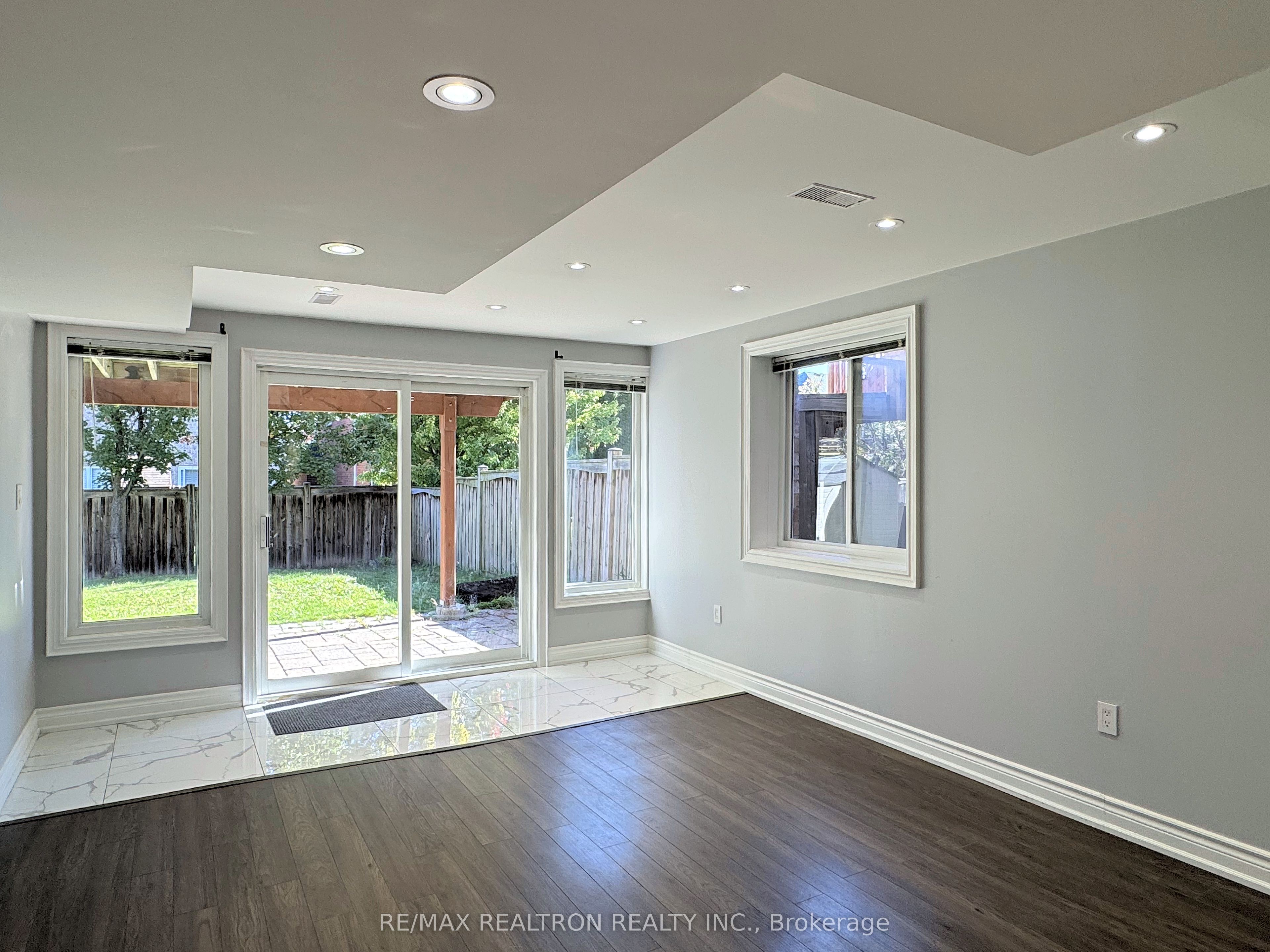 Unit Bsmt - 219 Bilbrough Street, Aurora 4