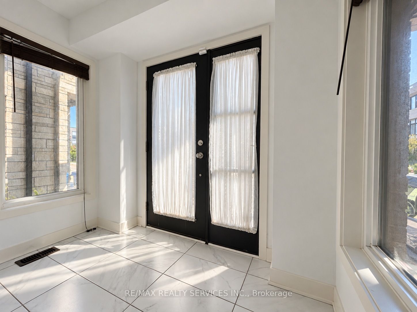 58 Pageant Avenue, Vaughan 2