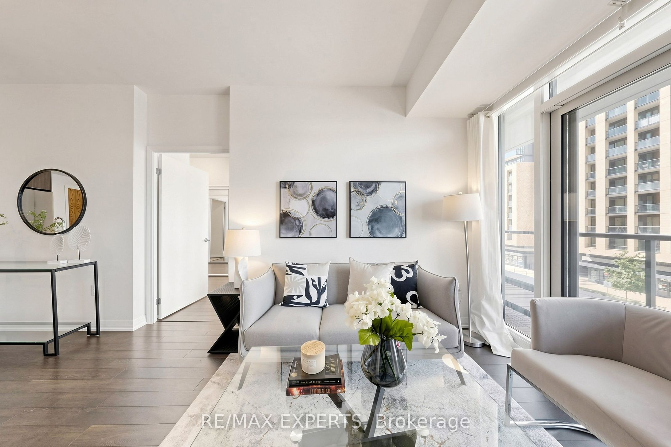 Unit 302 - 99 Eagle Rock Way, Vaughan 4