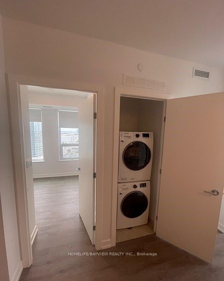 Unit 1402 - 5 Meadowdale Road, Vaughan 4
