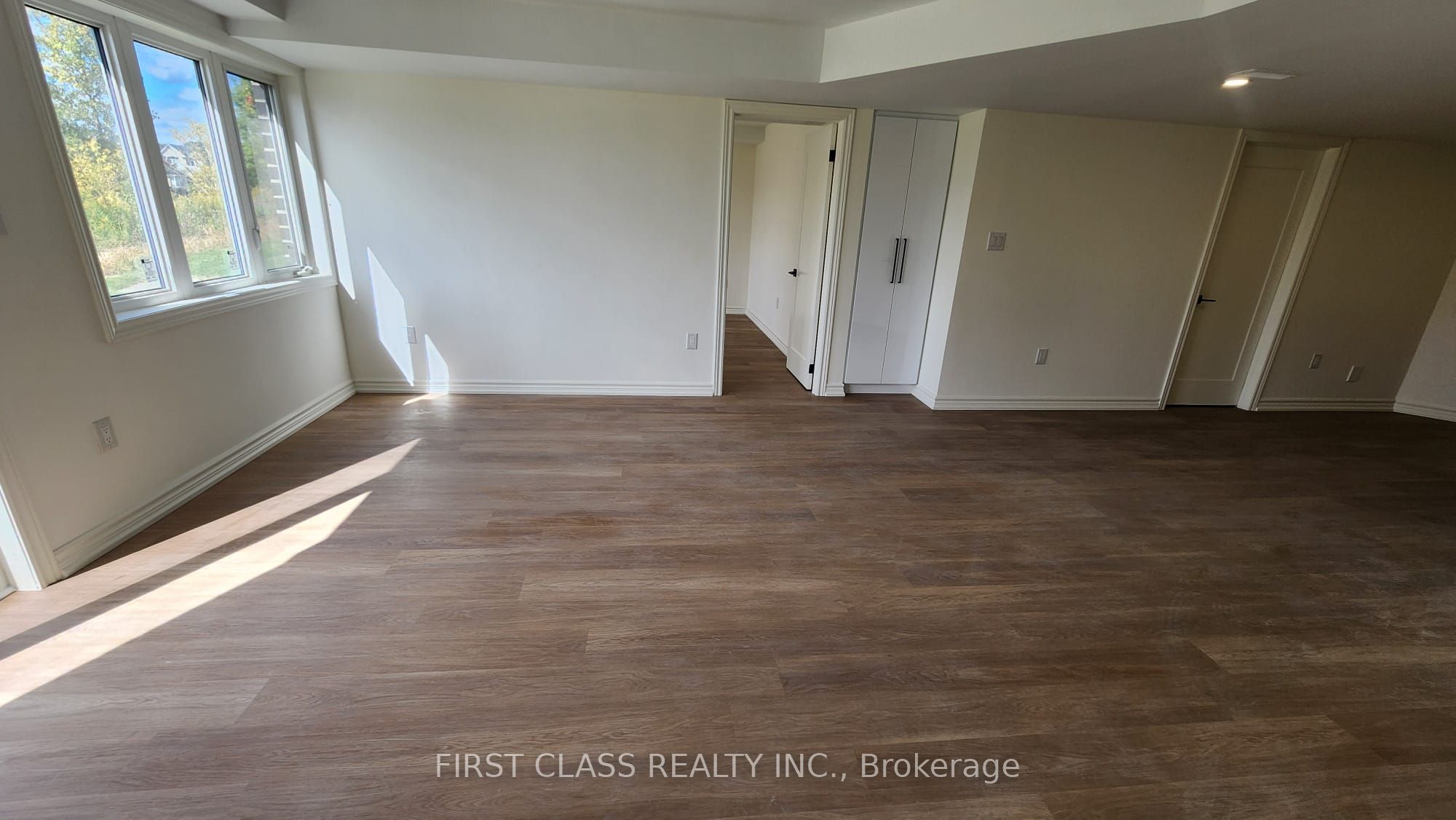 Unit Basement - 3 Percheron Court, Markham 2