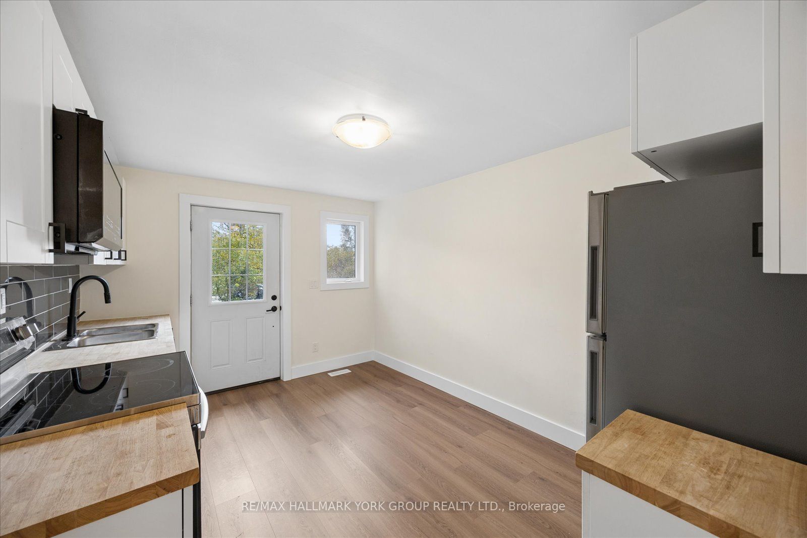 Unit 4 - 118 High Street, Georgina 4