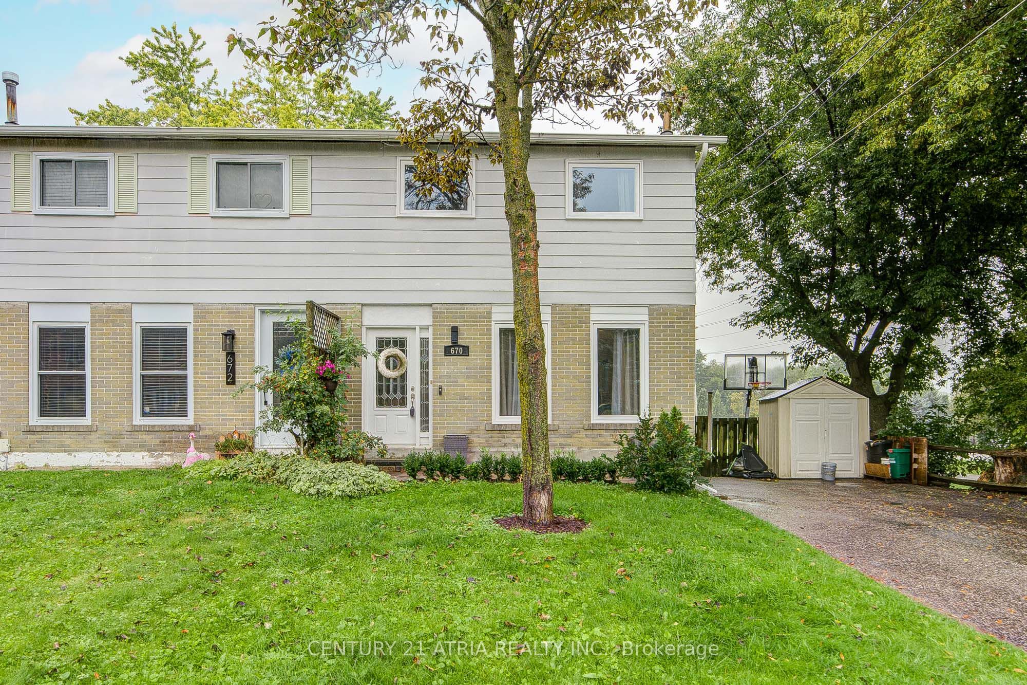 670 Elgin Street, Newmarket 4