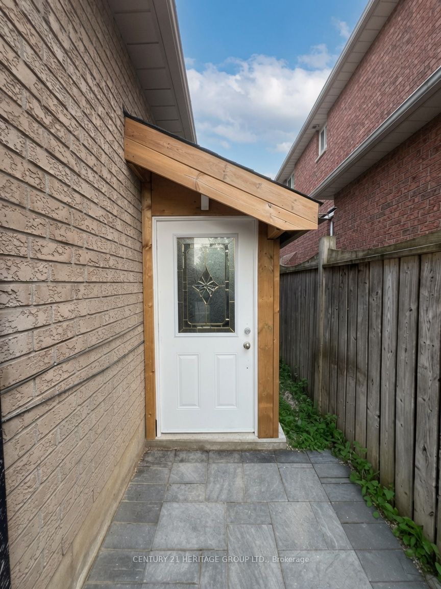 Unit Bsmnt - 47 Stollar Boulevard, Barrie 2