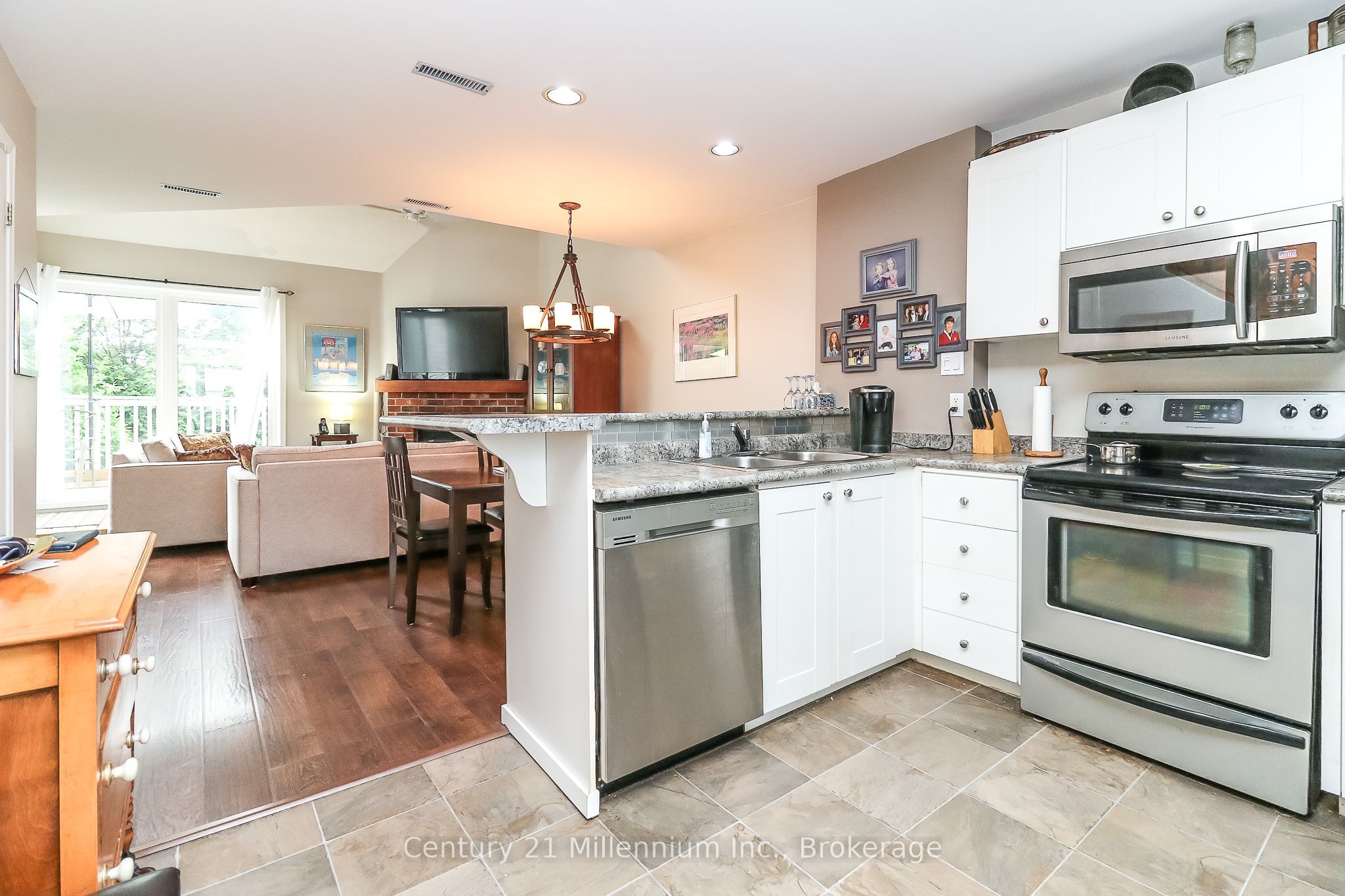 Unit 124 - 55 Trott Boulevard, Collingwood 2