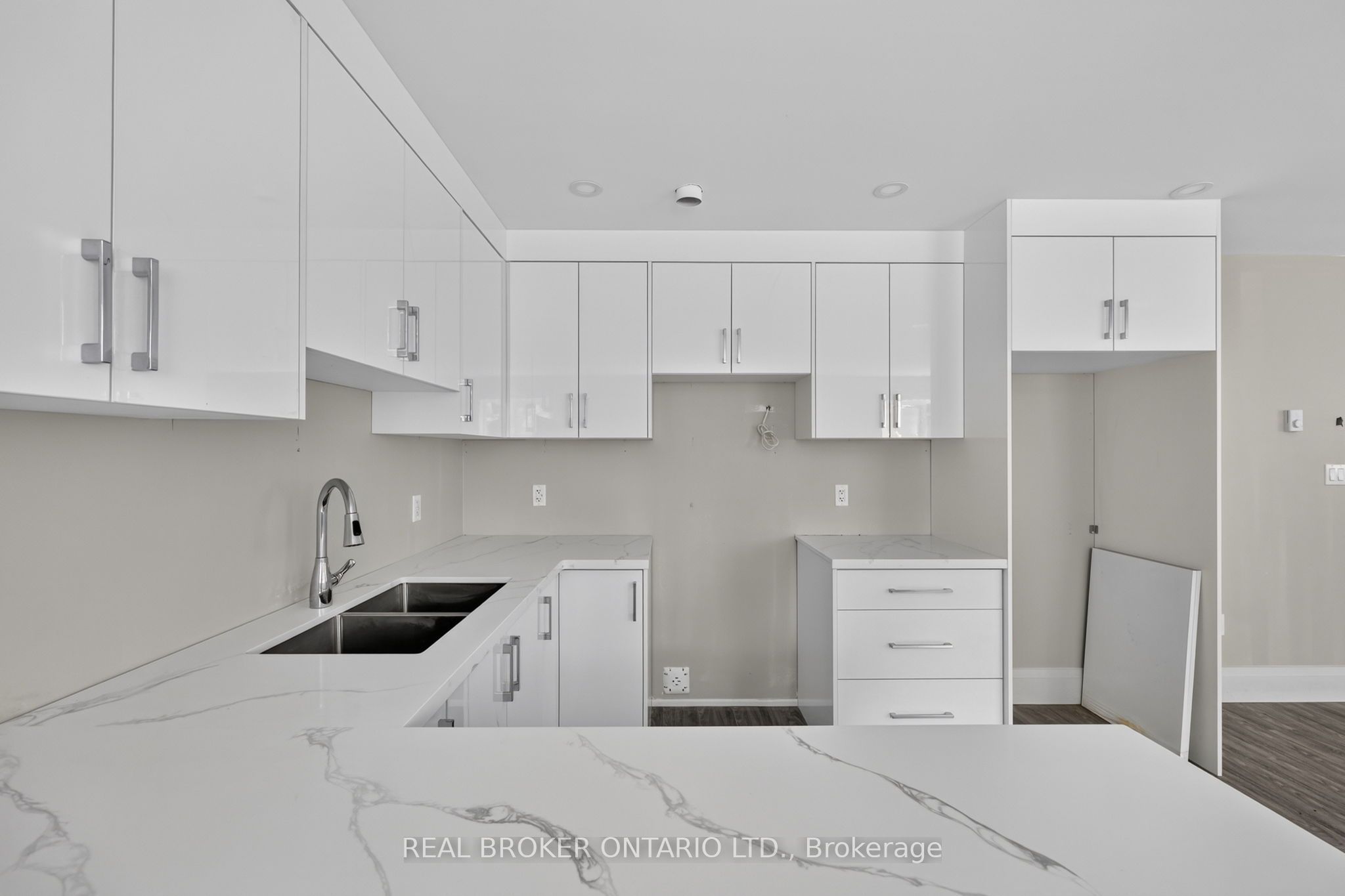 Unit 1 - 436 5th Avenue, Tay 5
