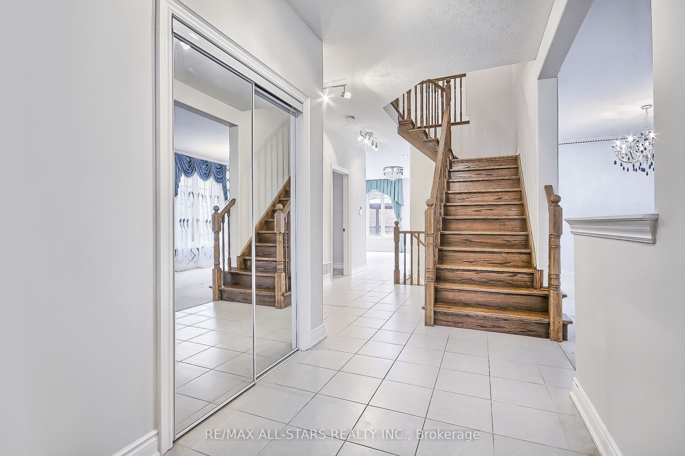 78 Jewel House Lane, Barrie 4