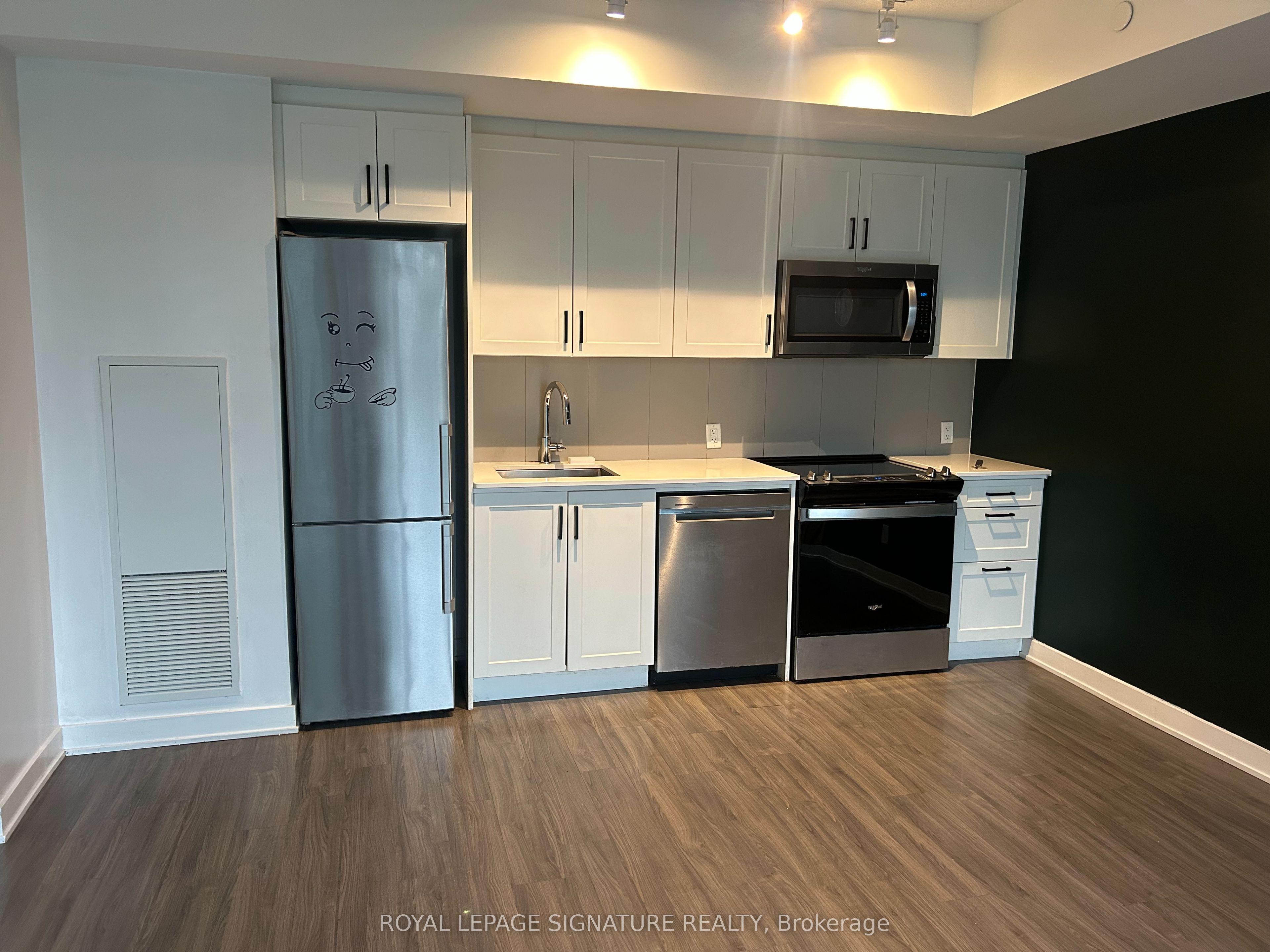 Unit 432 - 681 Yonge Street, Barrie 2