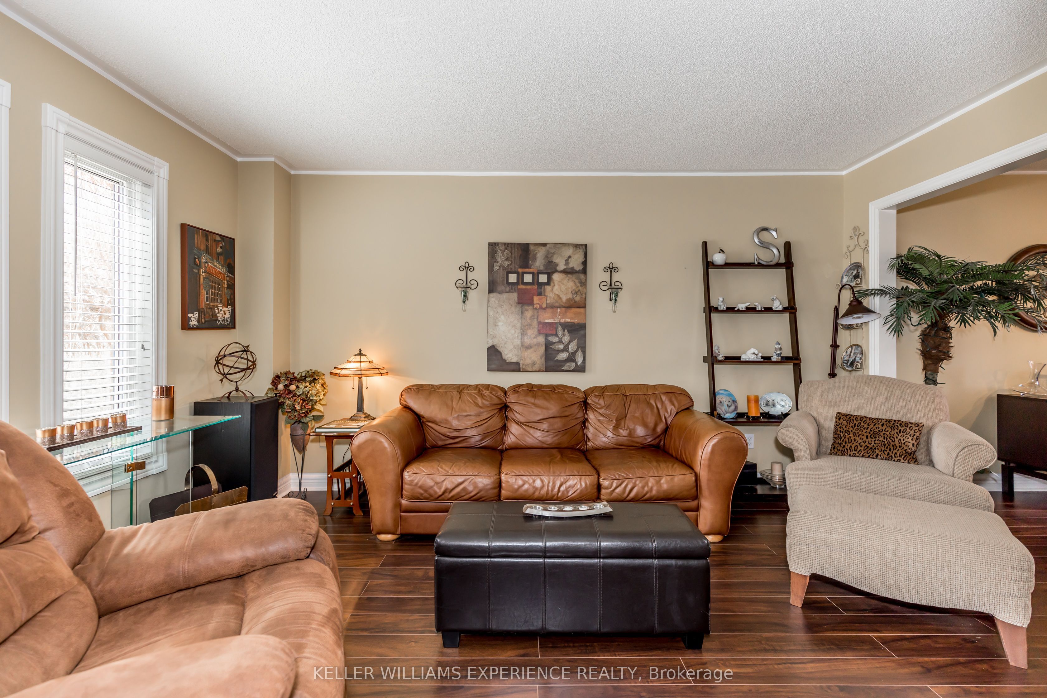 38 Bishop Drive, Barrie 5