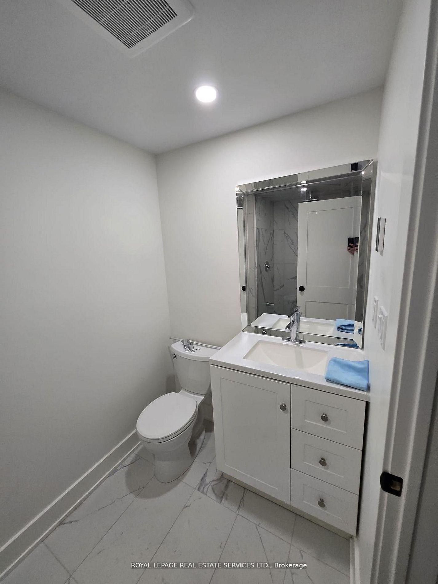 Unit 1 - 52 Peter Street, Mississauga 4