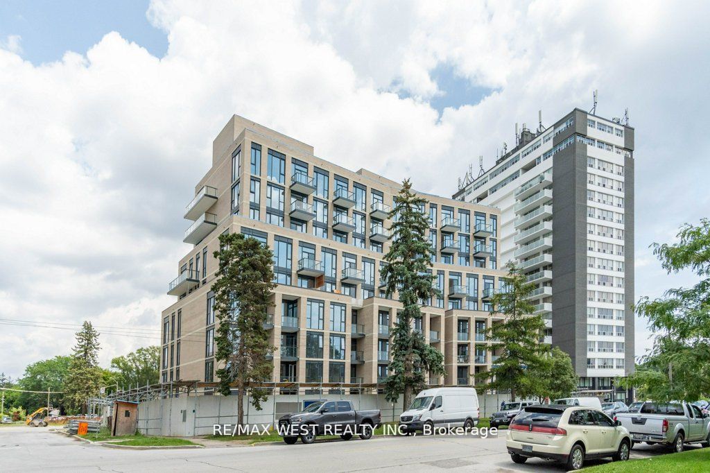 Unit 307 - 293 The Kingsway, Etobicoke 3