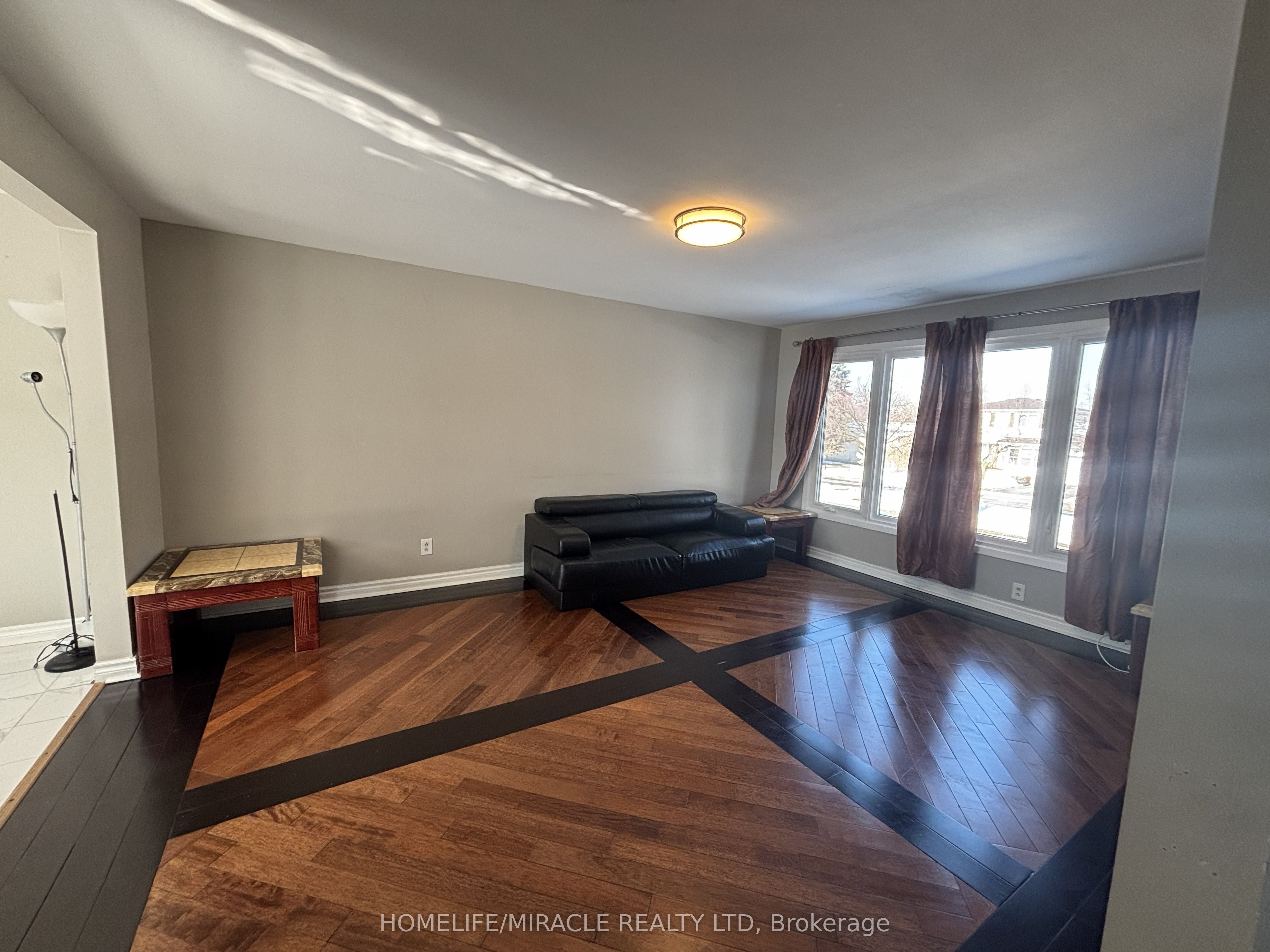 Unit Main - 219 Mcmurchy Avenue, Brampton 4