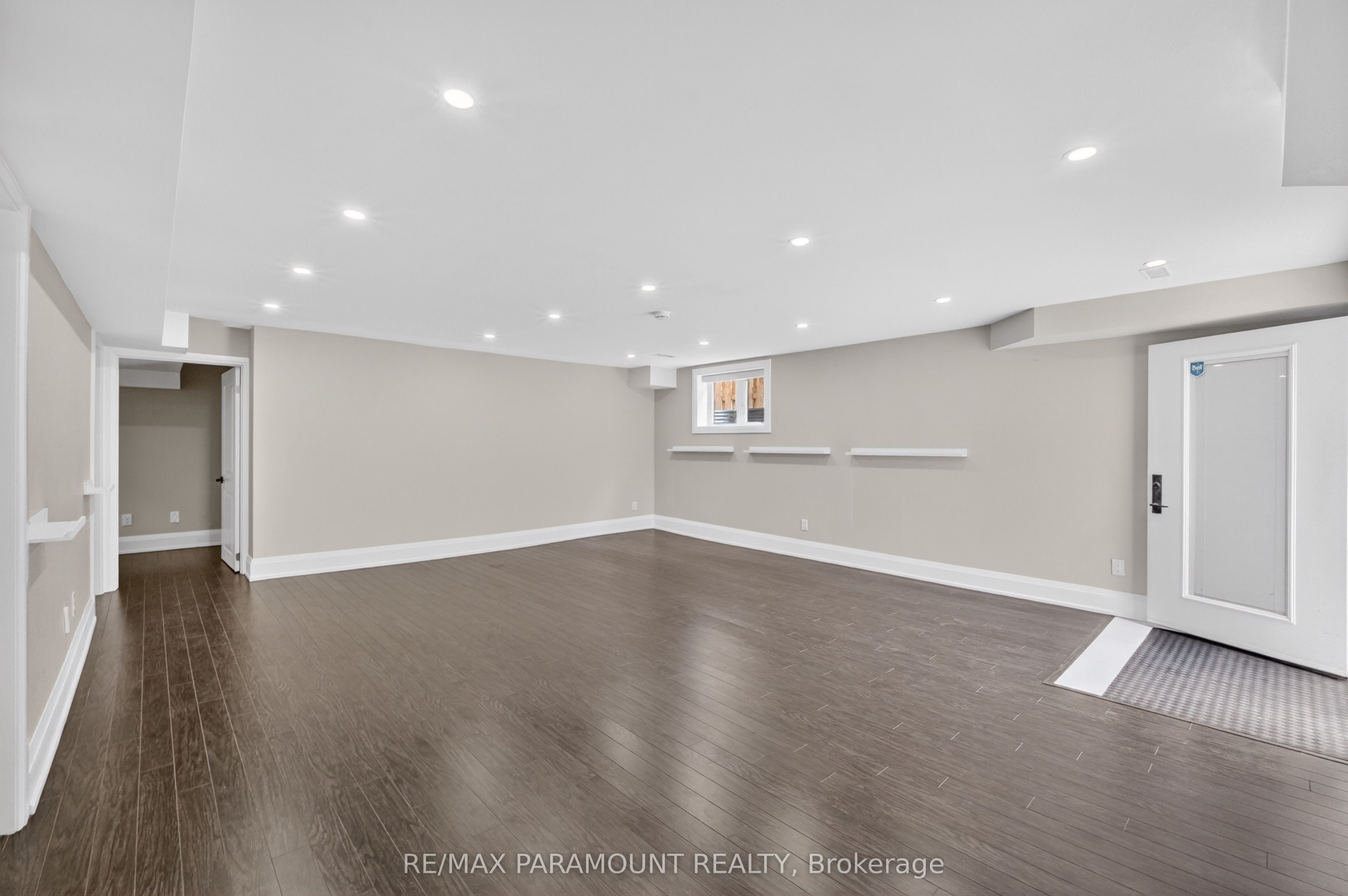38 York Road, Etobicoke 5