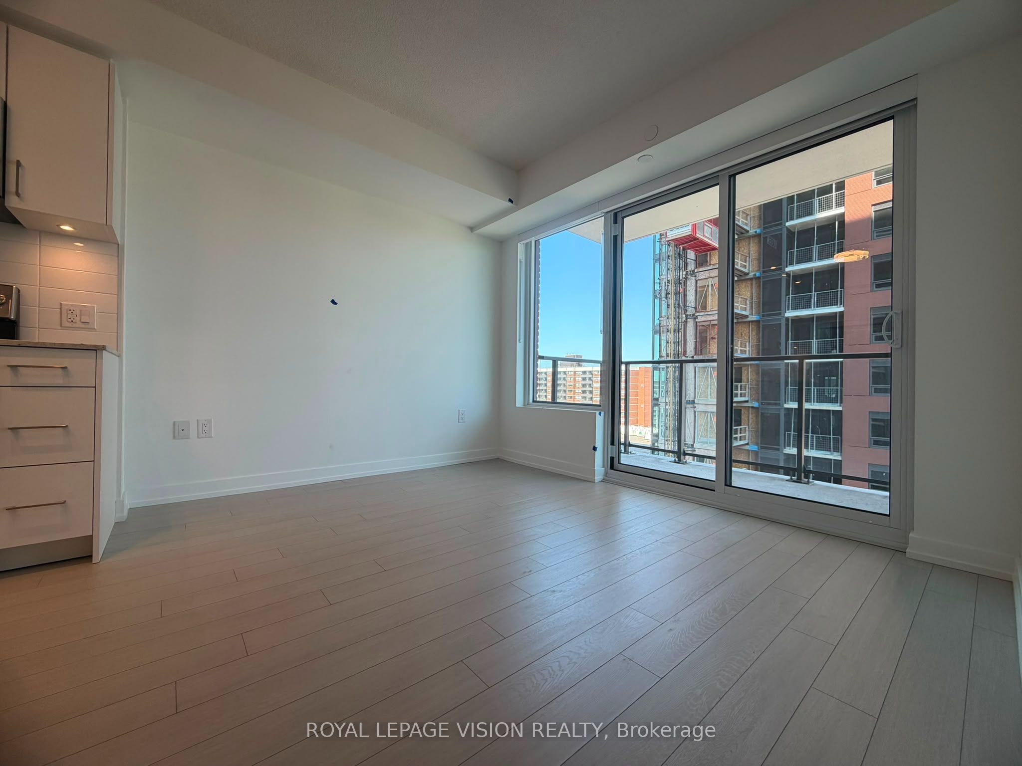 Unit 1112 - 4010 Eglinton Avenue W, Etobicoke 3