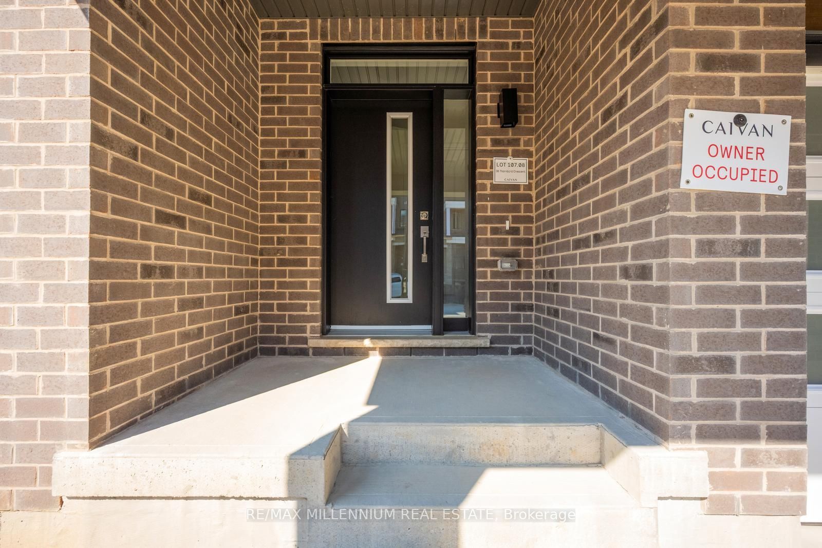 Unit Upper - 36 Thornbird Crescent, Brampton 2
