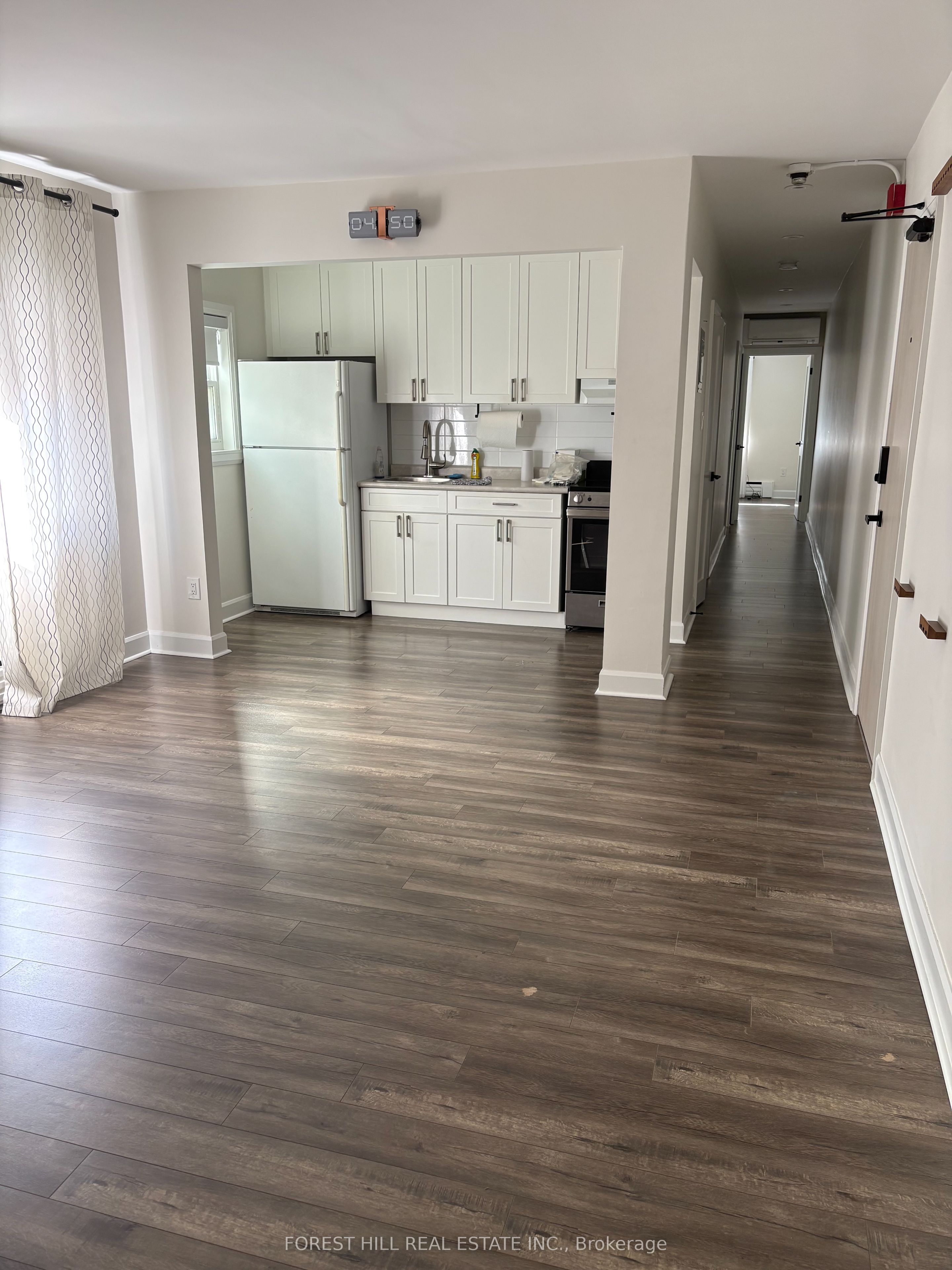 Unit 5 - 8 Victoria Street, Etobicoke 3
