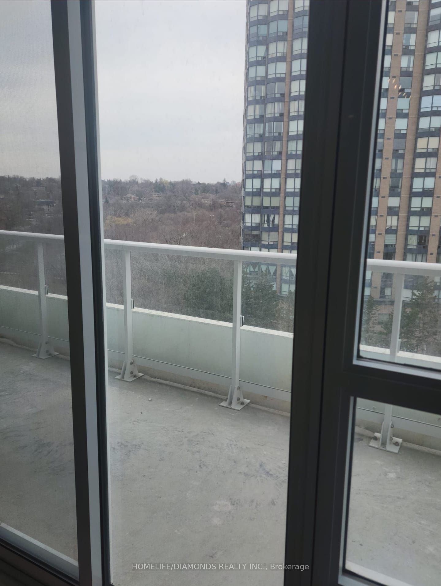 Unit 615 - 10 WILBY Crescent, Toronto 3