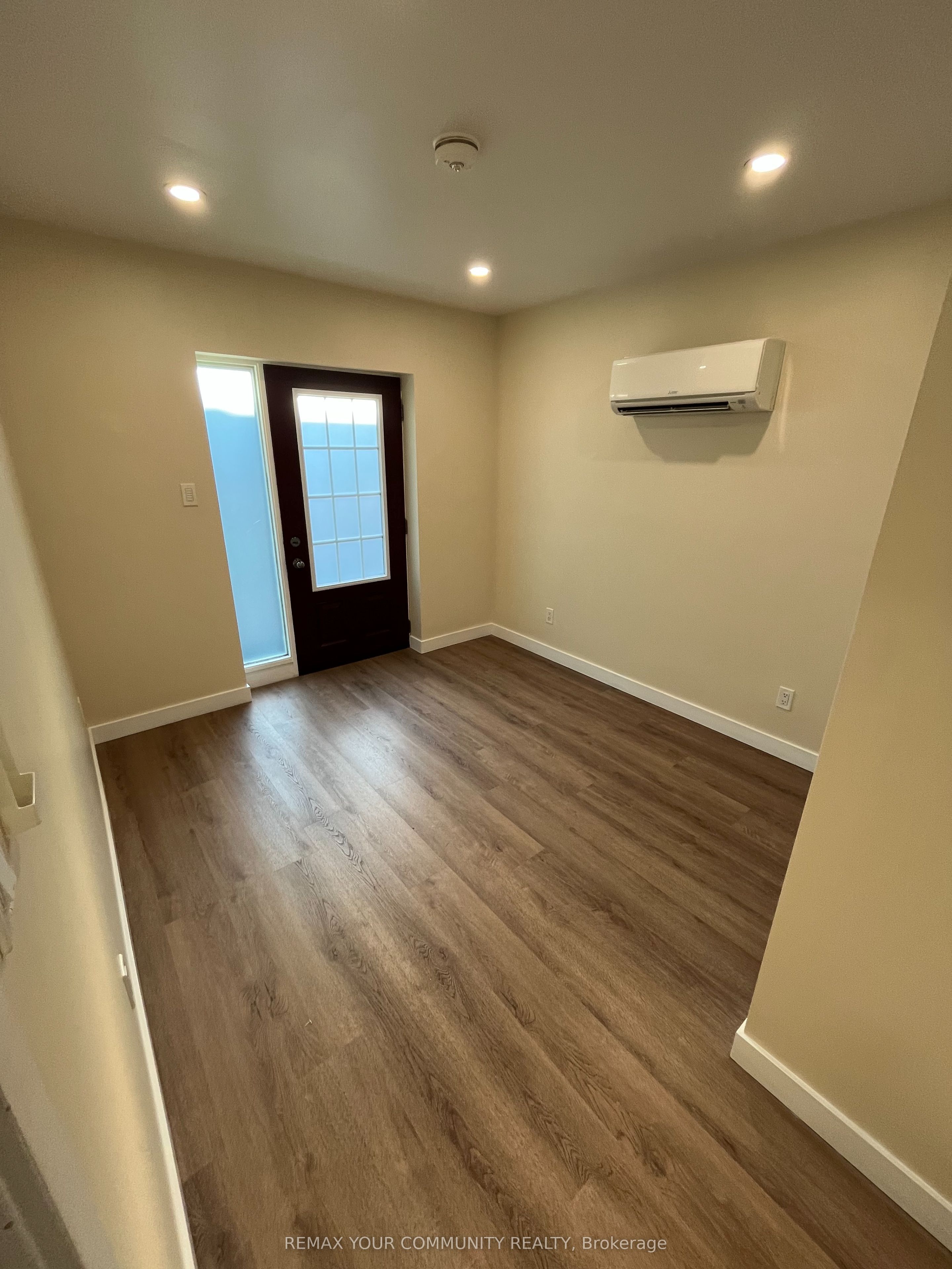 Unit MAIN - 2 Harold Street, Etobicoke 3