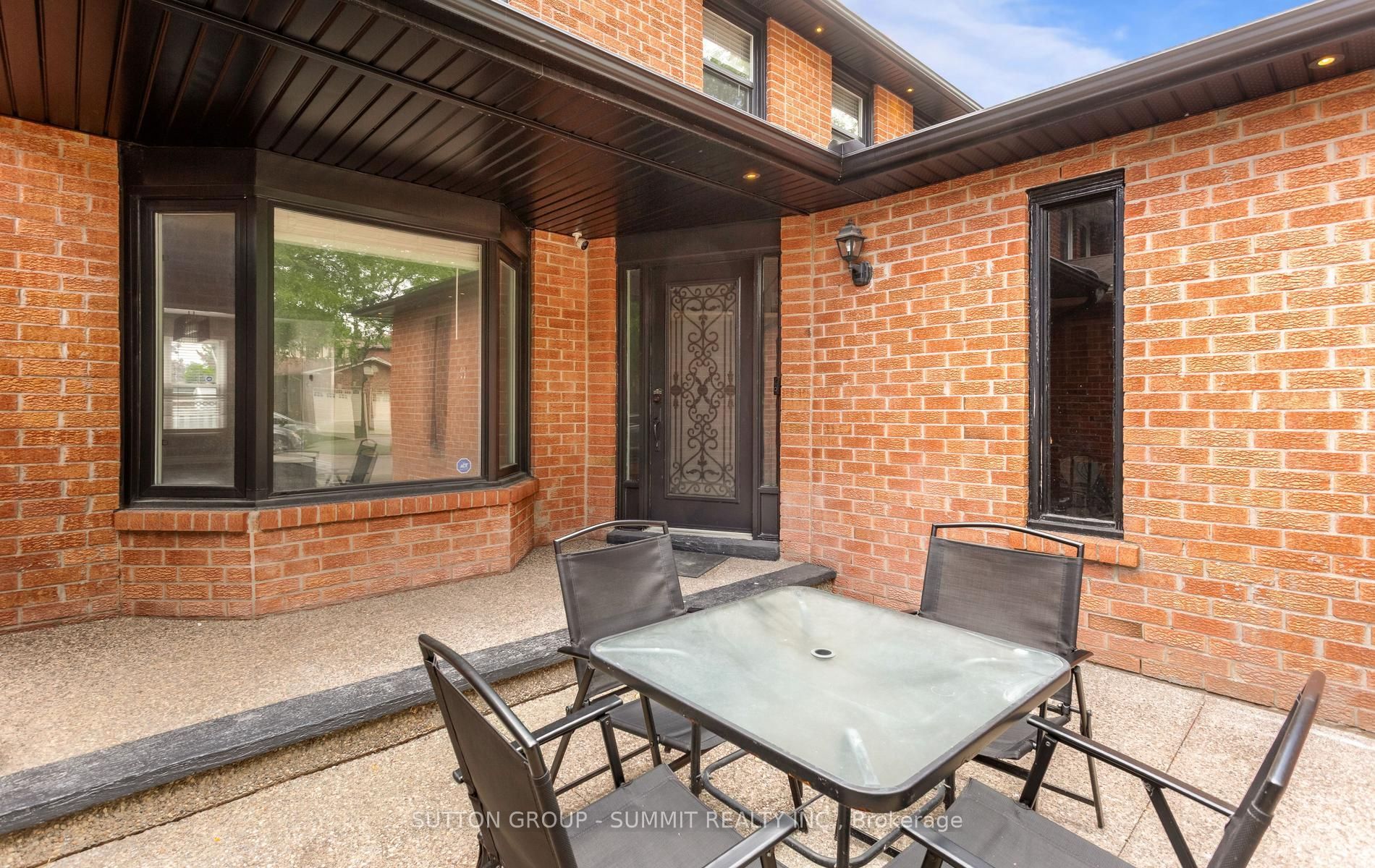 7136 Baywood Court, Mississauga 3