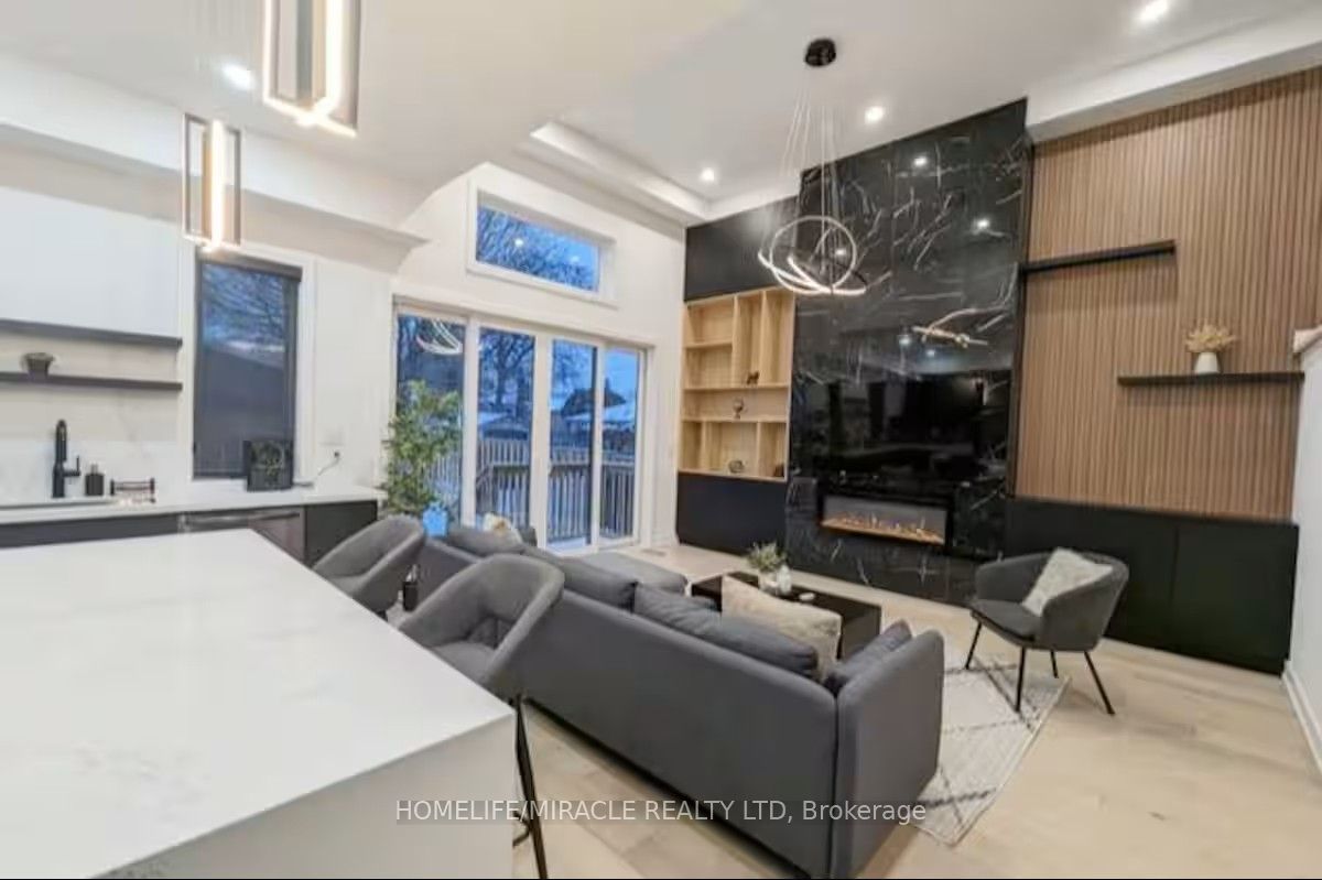 Unit Main & Upper Level - 100 Macdonald Street, Etobicoke 5