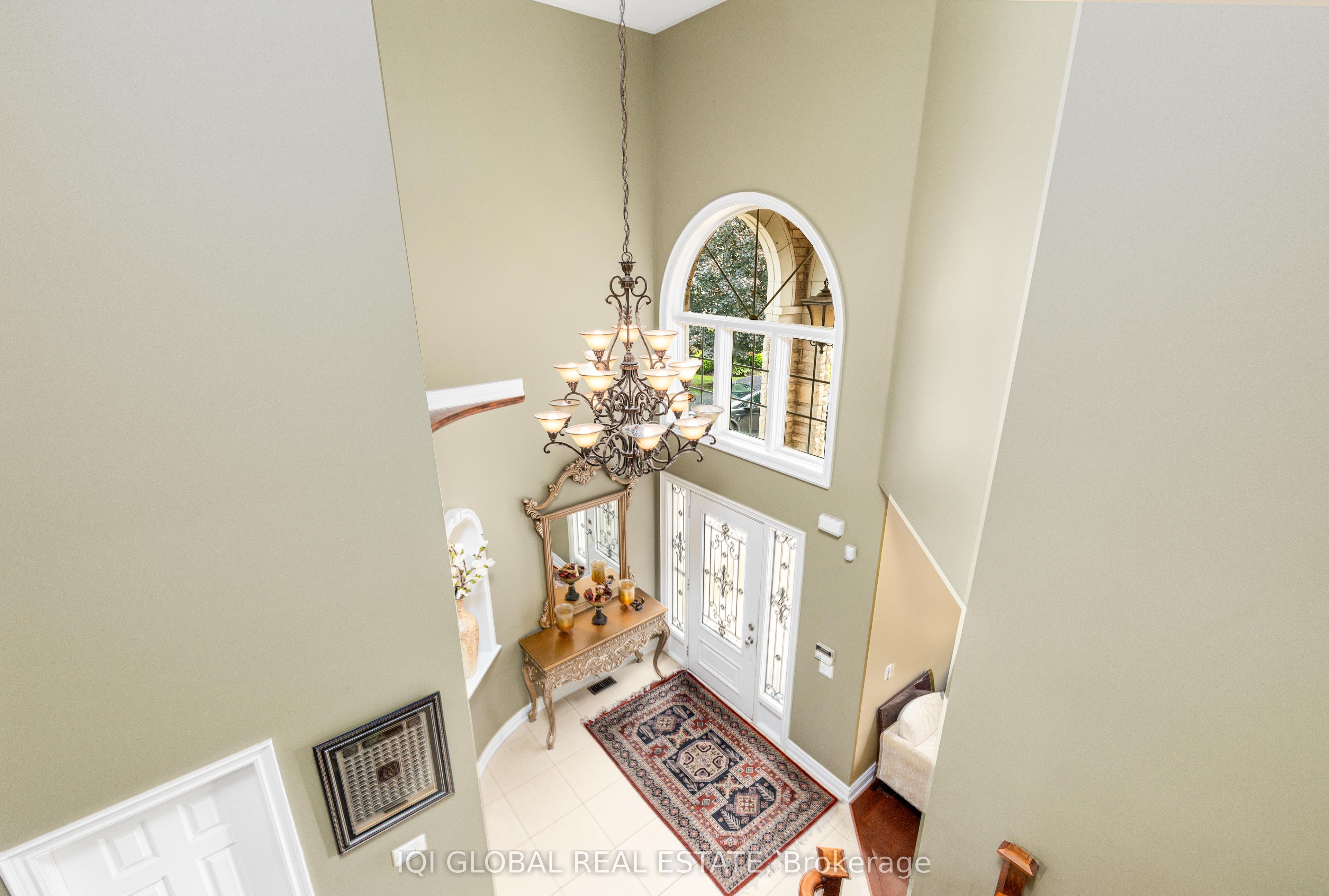 2395 Lyndhurst Drive, Oakville 4