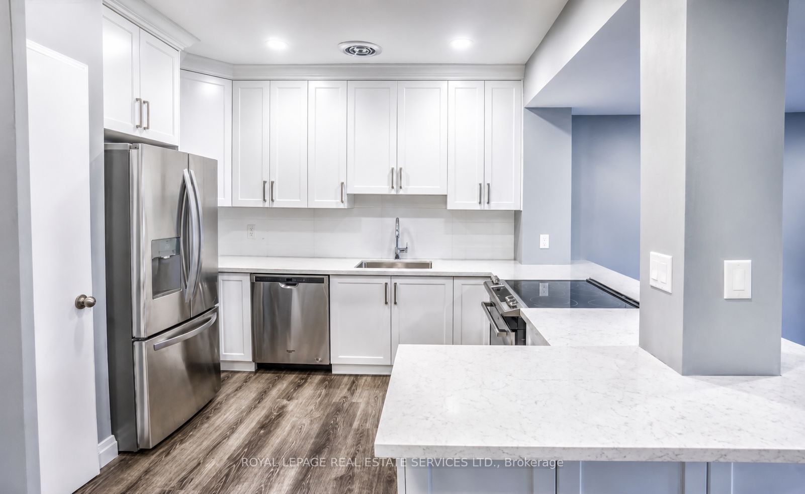 Unit 203 - 15 Elizabeth Street N, Mississauga 4