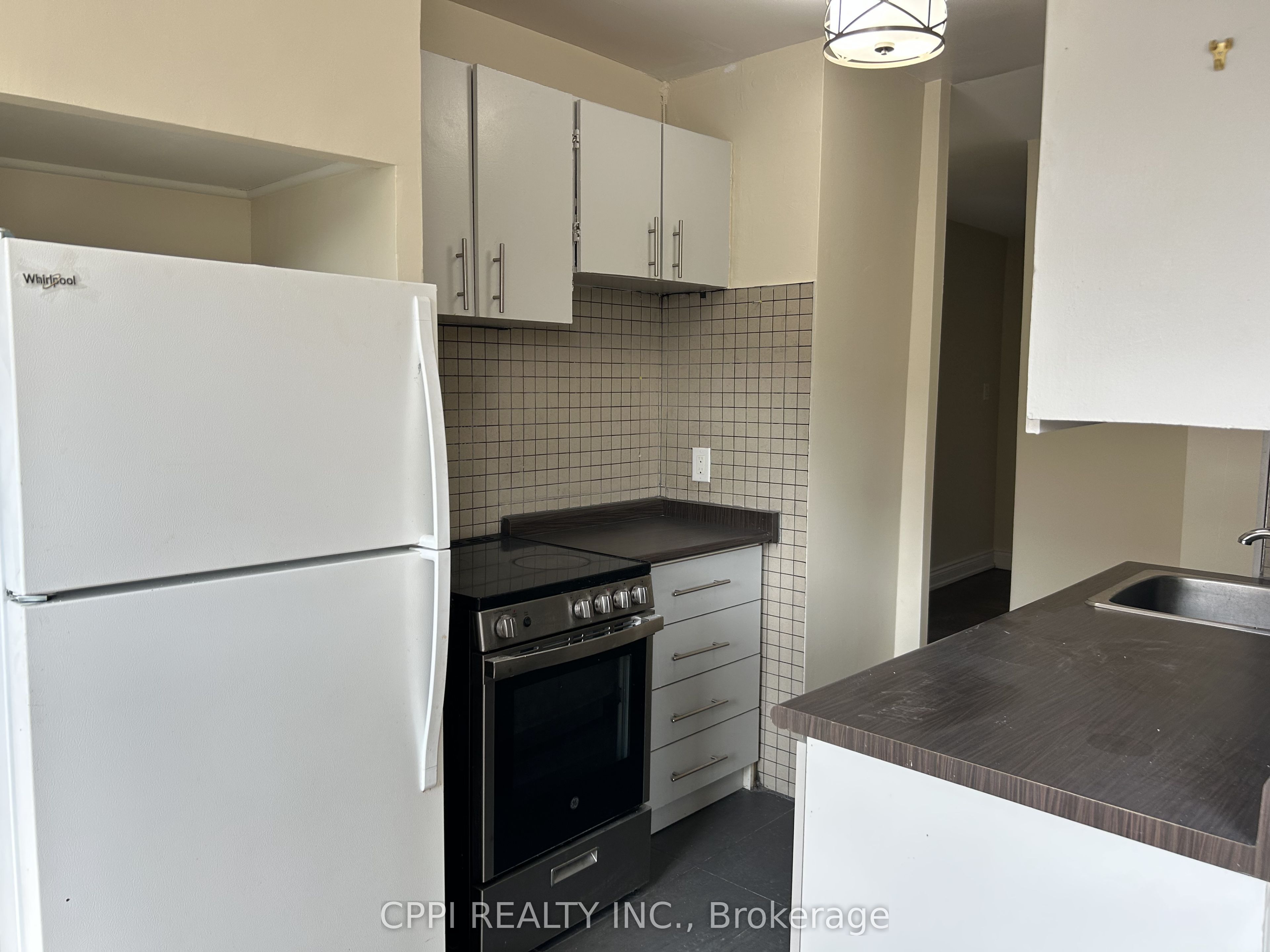 Unit 202 - 3 Hill Heights Road, Etobicoke 3