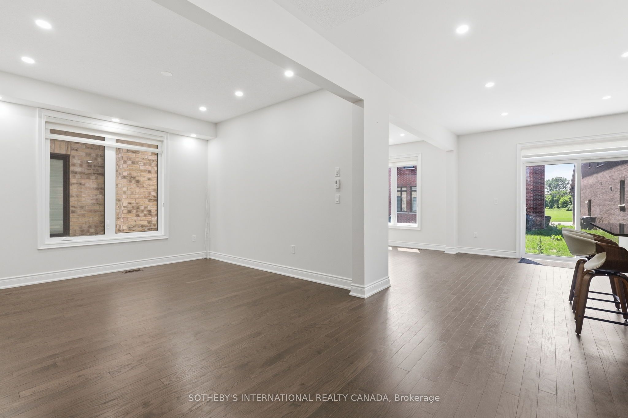 32 Bermondsey Way, Brampton 5