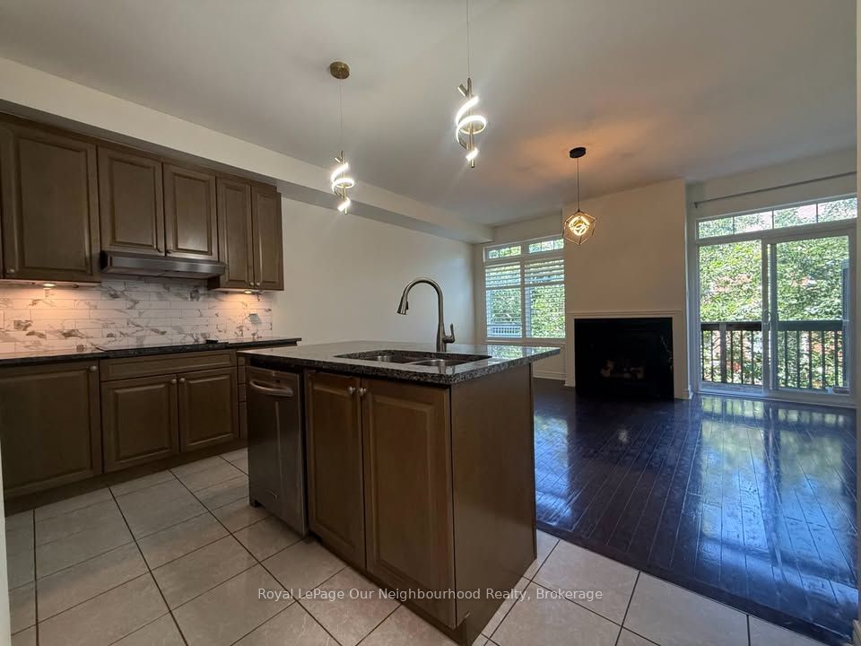 Unit 4 - 5710 Long Valley Road, Mississauga 3