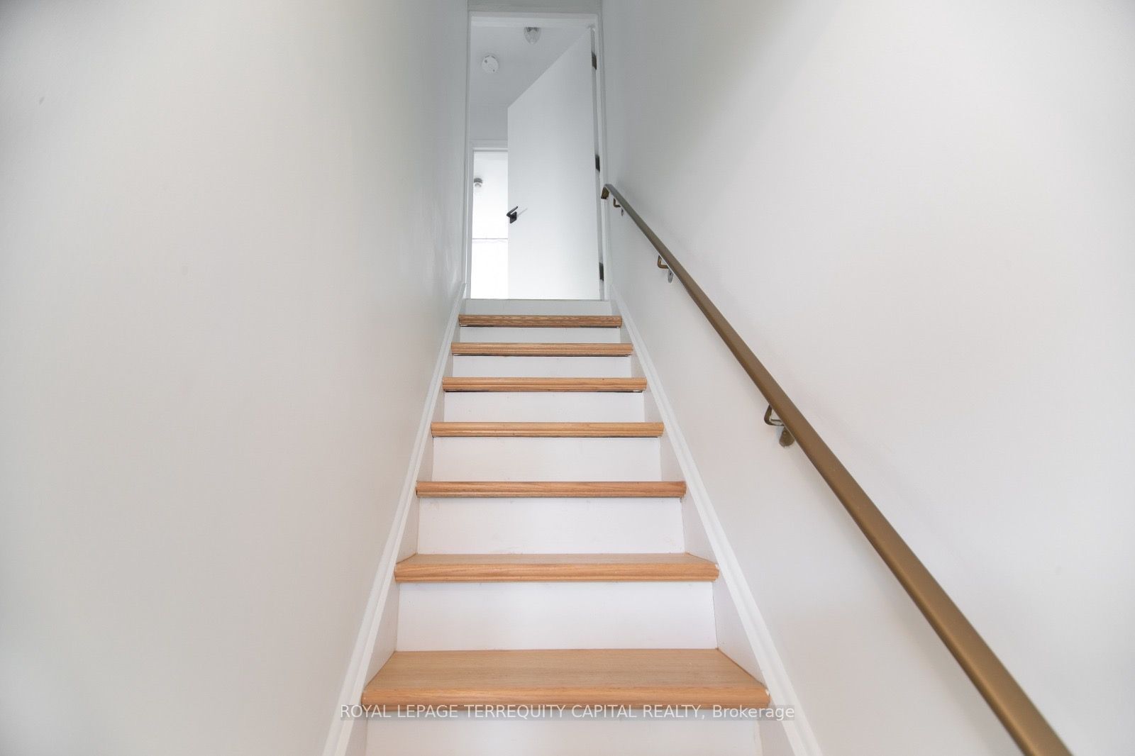 Unit Upper - 1010 Caledonia Road, North York 4
