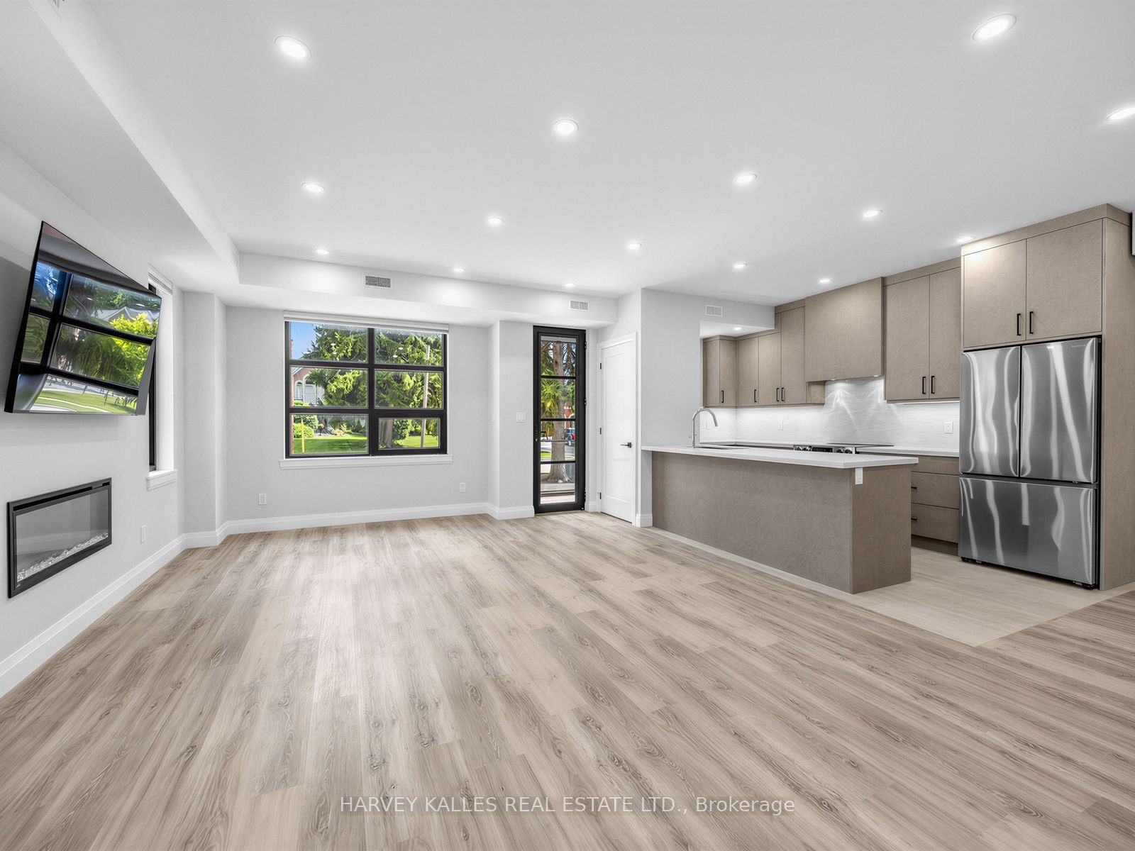 Unit 1 - 102 Shaver Avenue N, Etobicoke 3