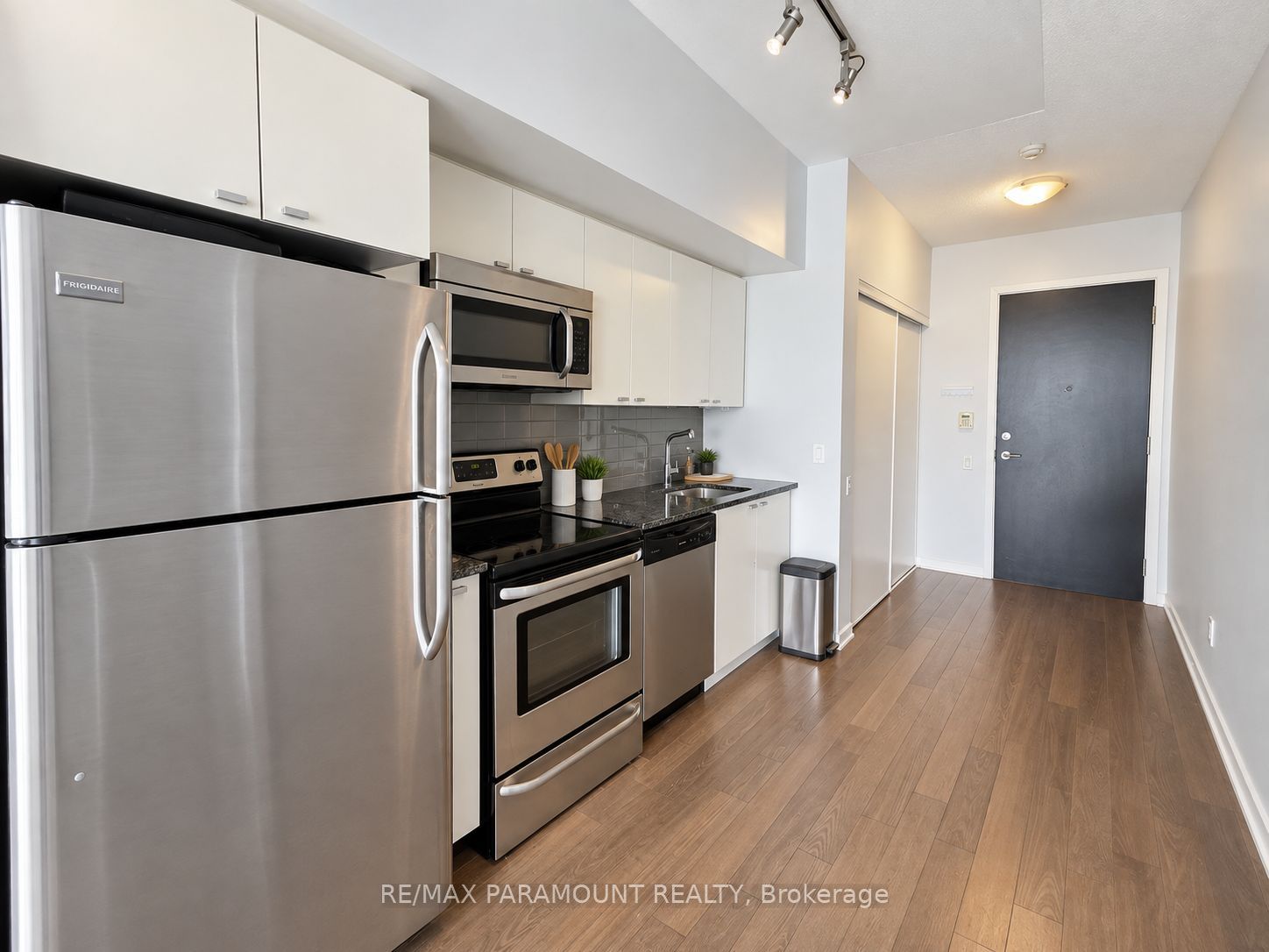 Unit 3209 - 105 The Queensway, Toronto 3