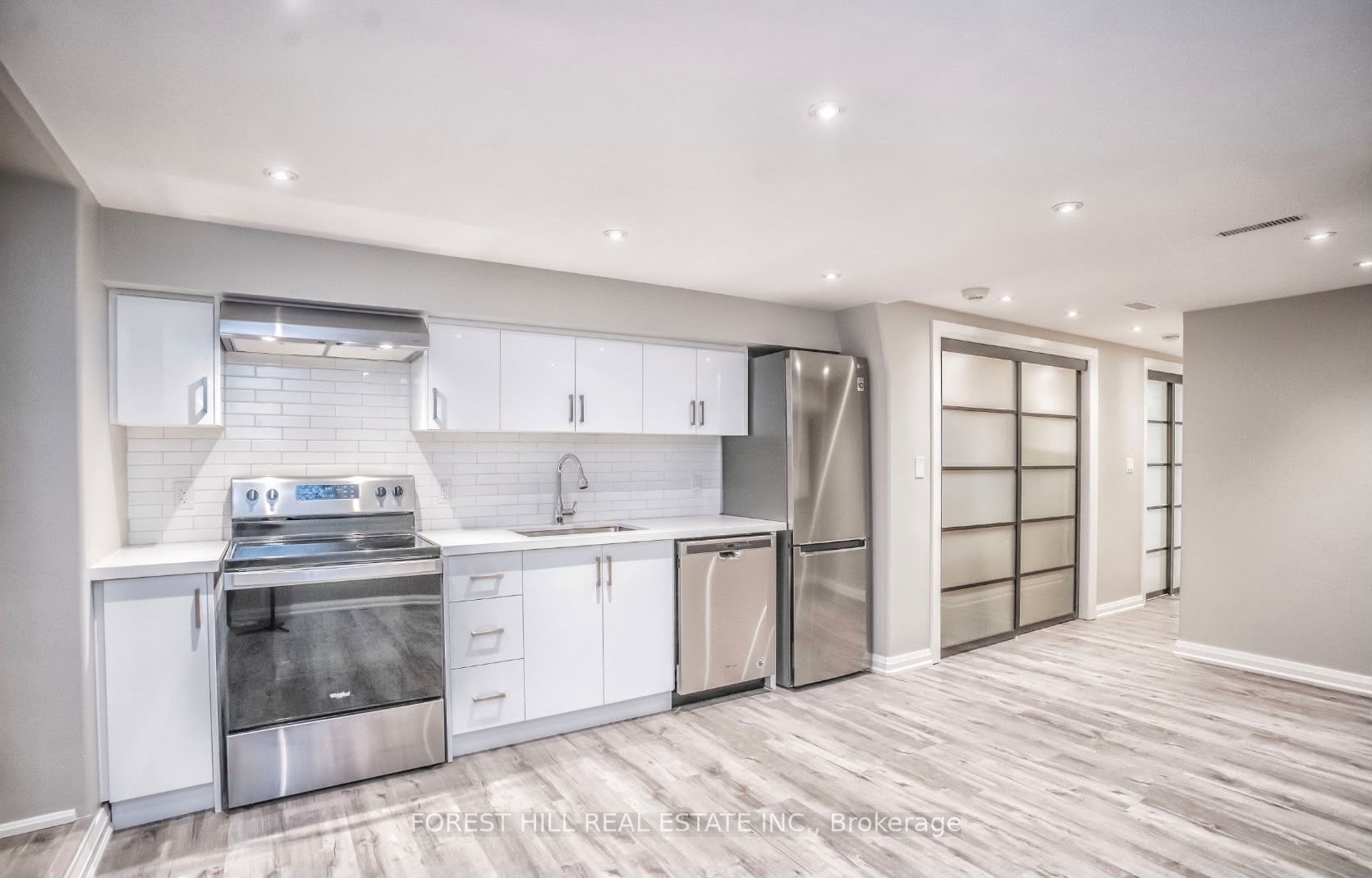 Unit Bsmt - 34 Kenneth Avenue, Toronto 4