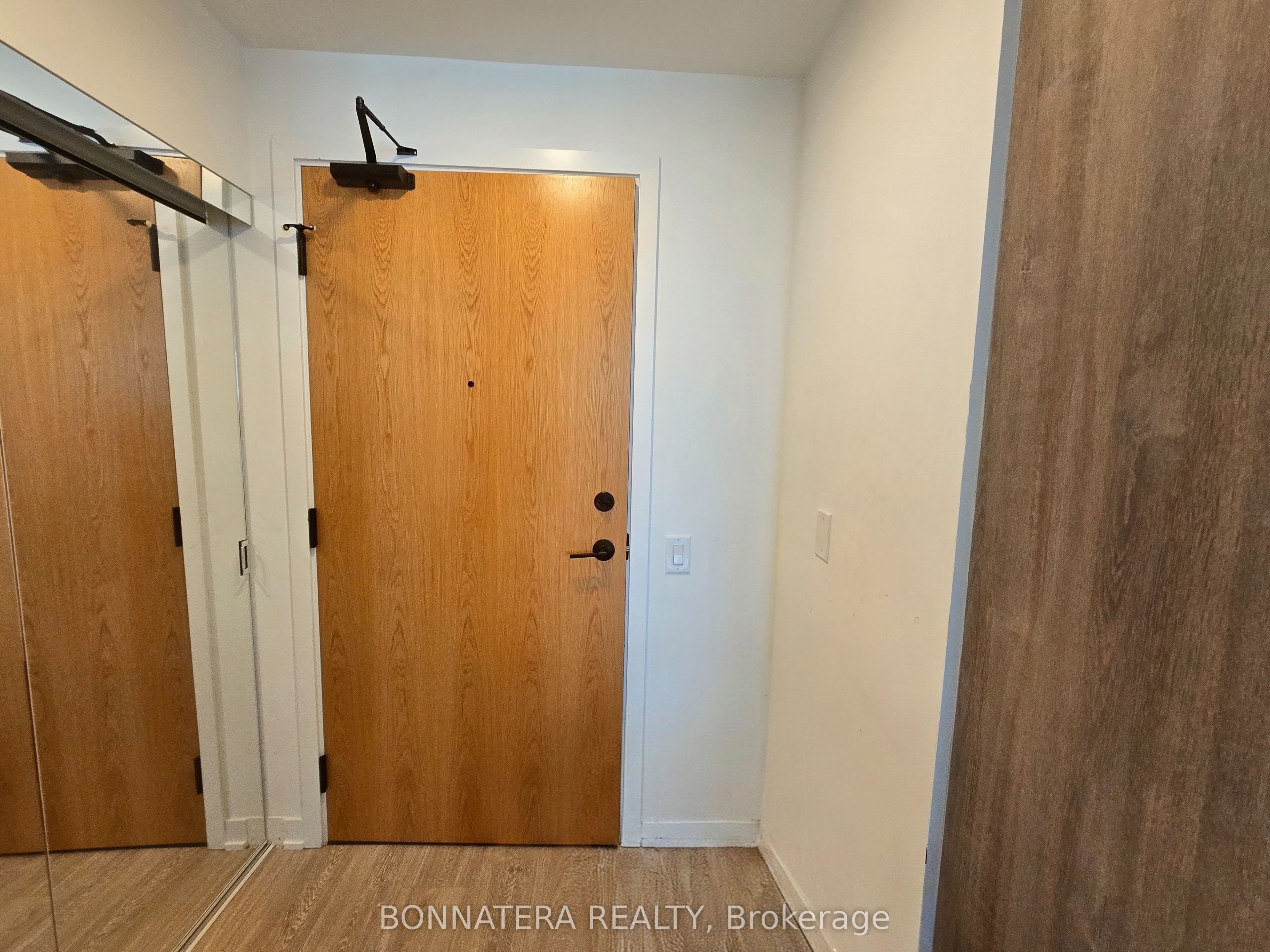 Unit 1409 - 2495 Eglinton Avenue W, Mississauga 5