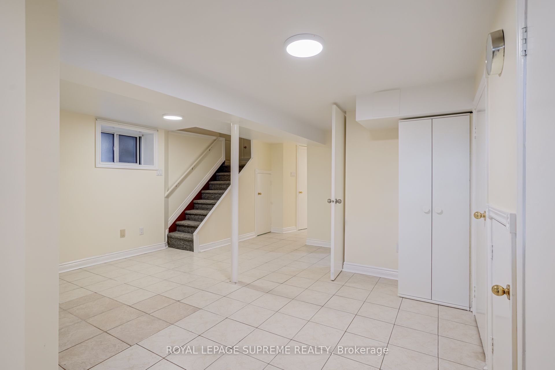 Unit Bsmt - 20 Edna Avenue, Toronto 4