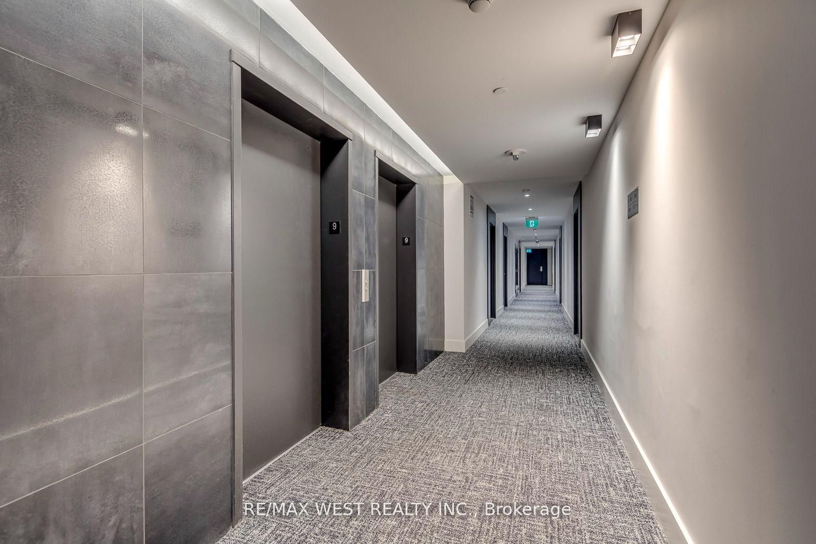Unit 910 - 1808 St Clair Avenue W, Toronto 5