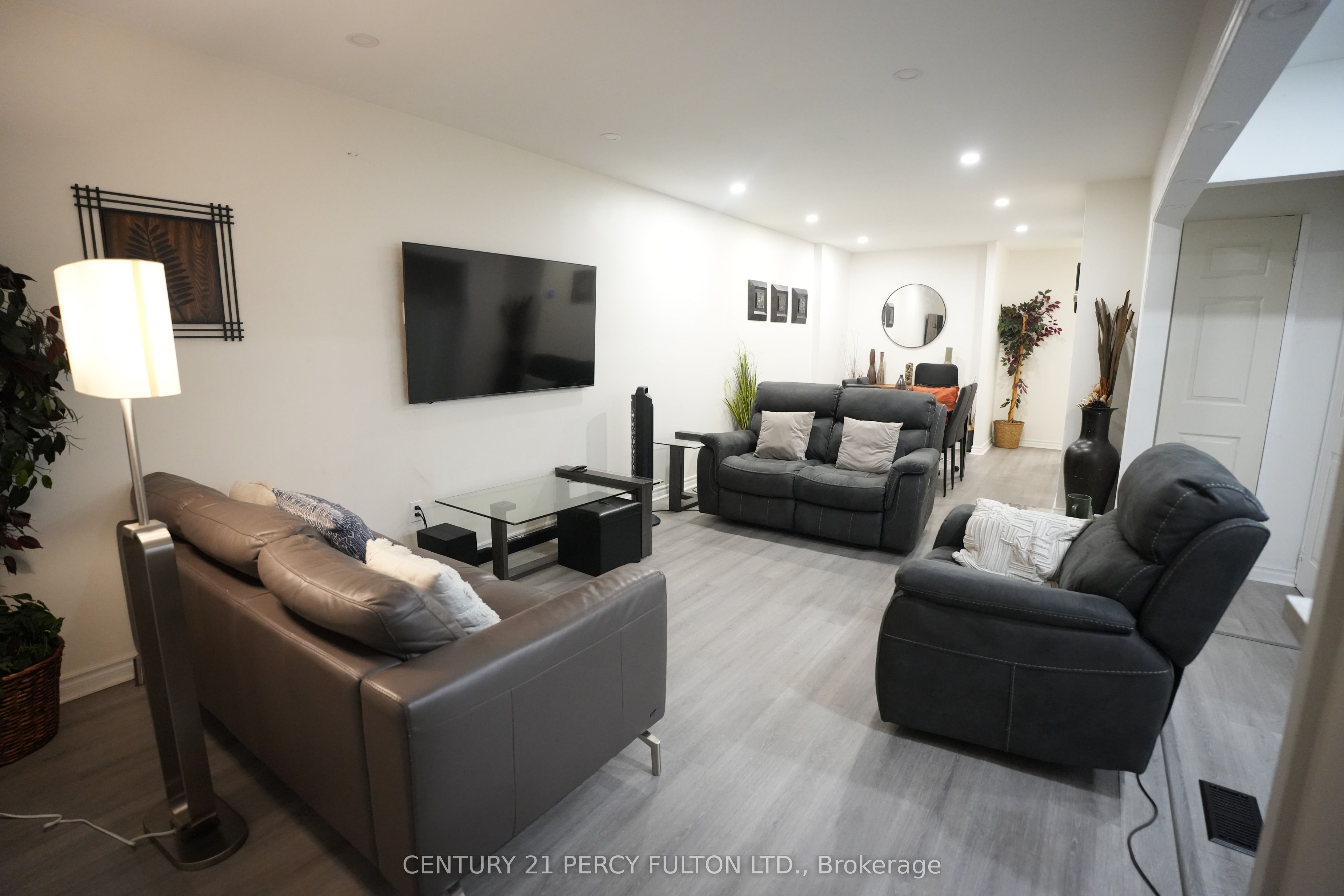 Unit Main - 117 Cordella Avenue, Toronto 2