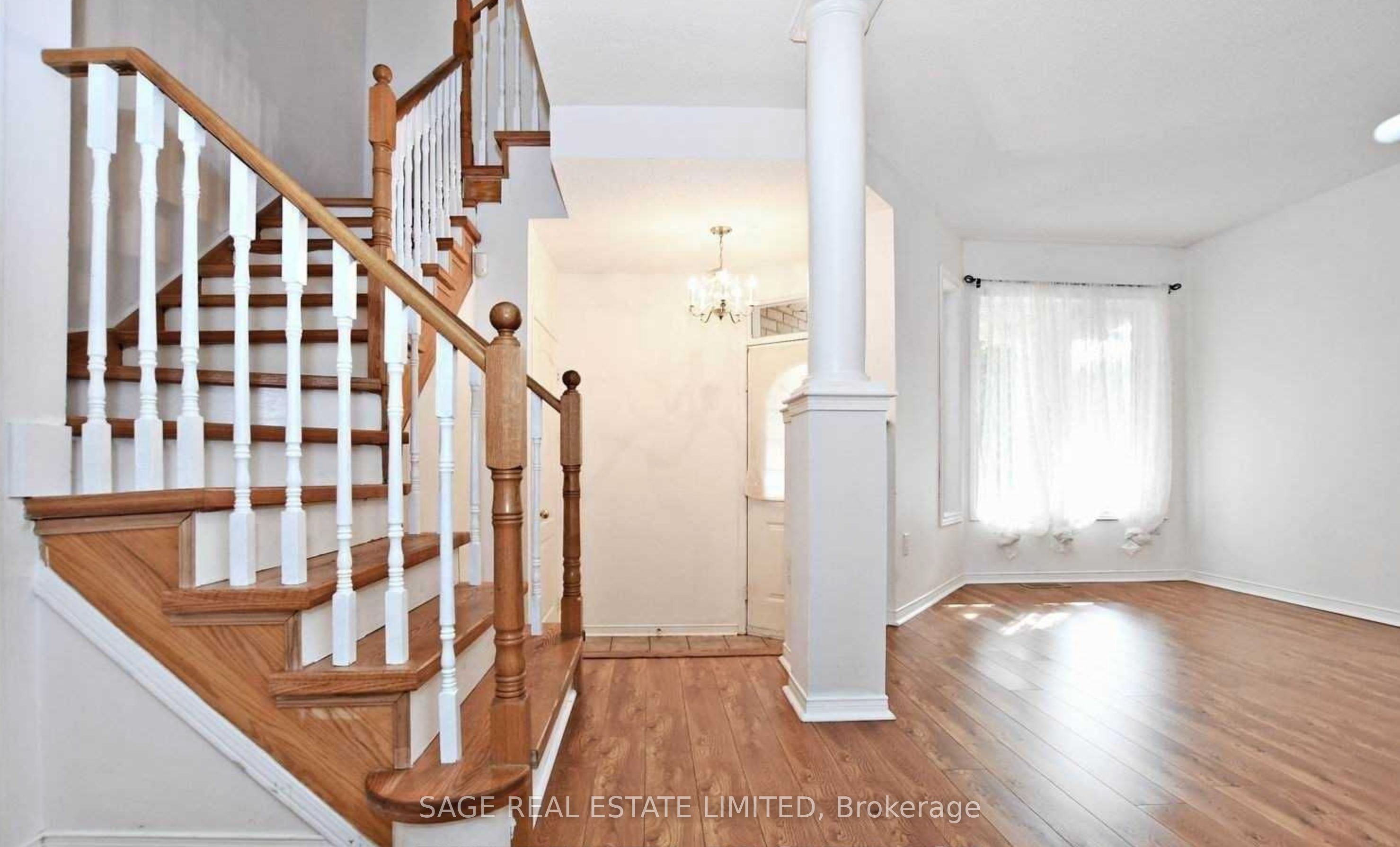 Unit 113 - 833 Scollard Court E, Mississauga 3