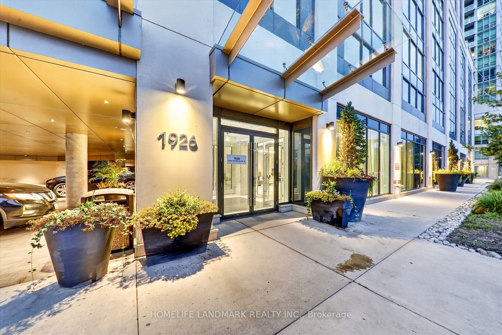 Unit 2505 - 1926 Lakeshore Boulevard W, Toronto 3