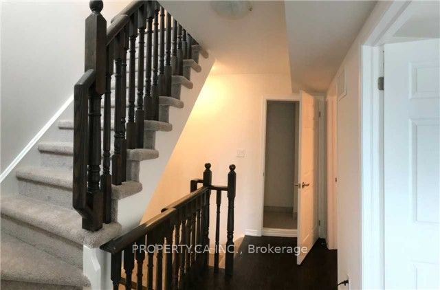 Unit 248 - 19 Applewood Lane, Etobicoke 3